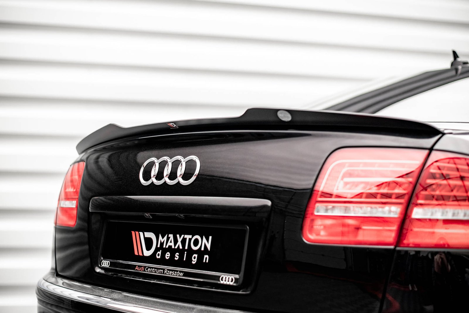 Extensión de Alerón Audi S8 D3