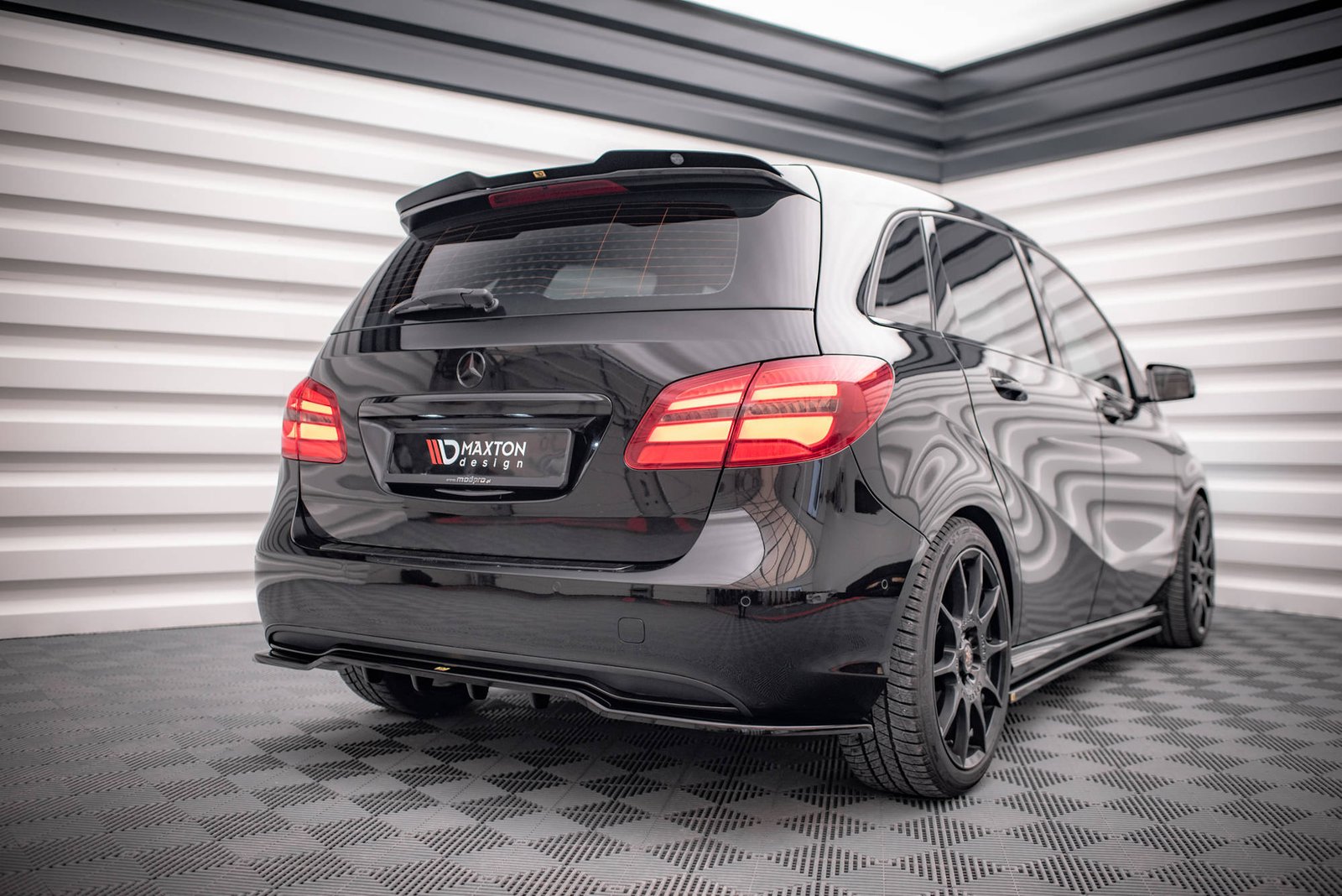 Extensión de Alerón Mercedes-Benz B W246 Facelift - Imagen 2