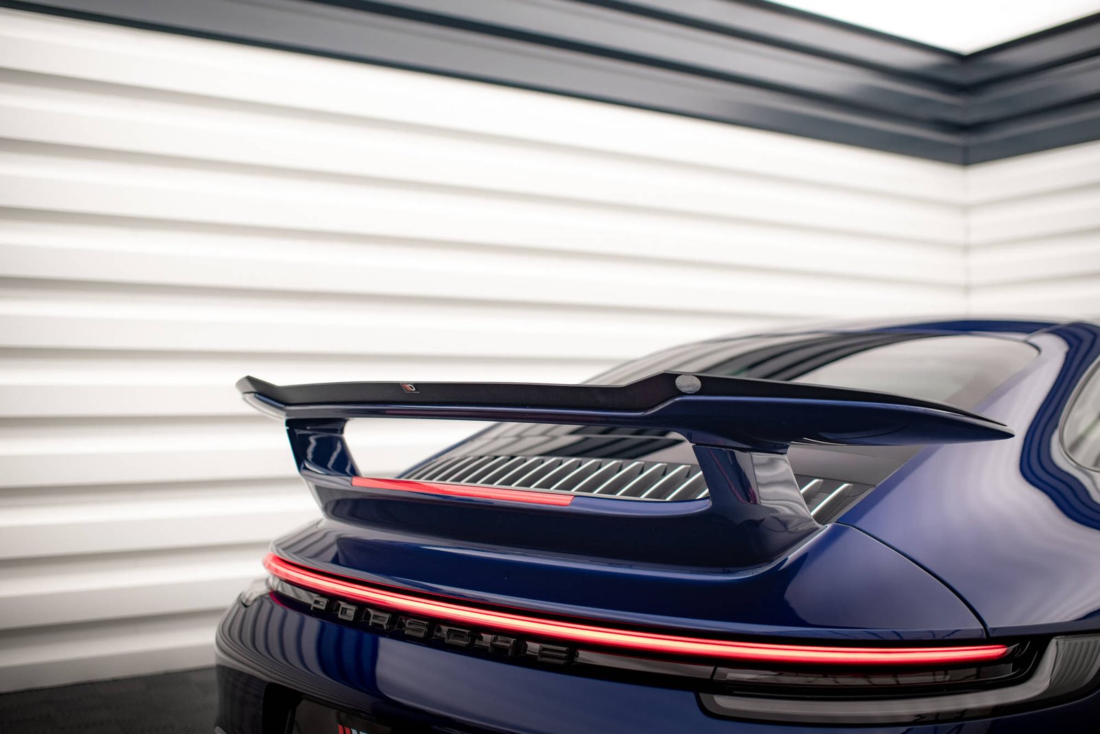 Extensión de Alerón Porsche 911 Carrera Aero 992