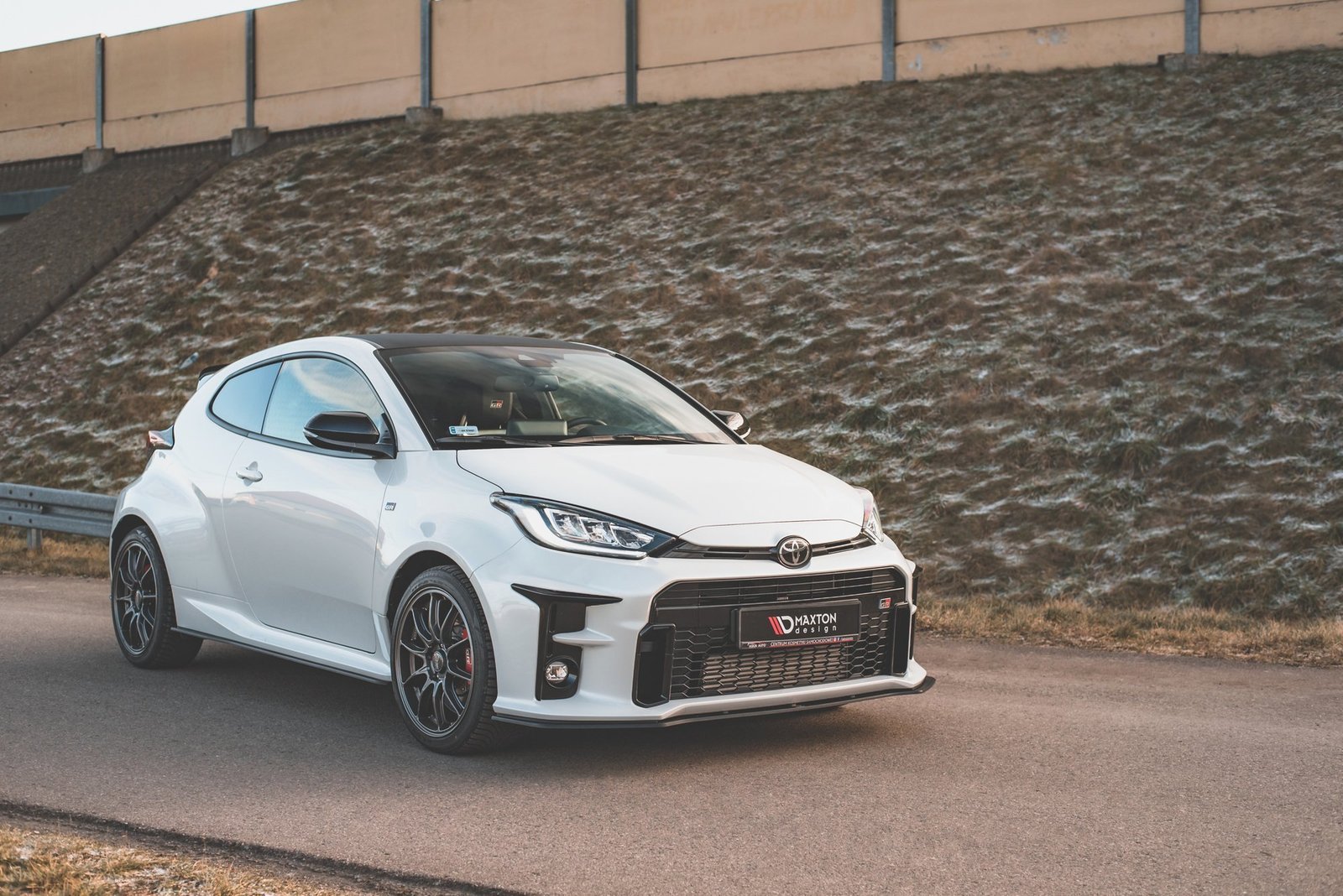 Street Pro Splitter Delantero Toyota GR Yaris Mk4 - Imagen 4