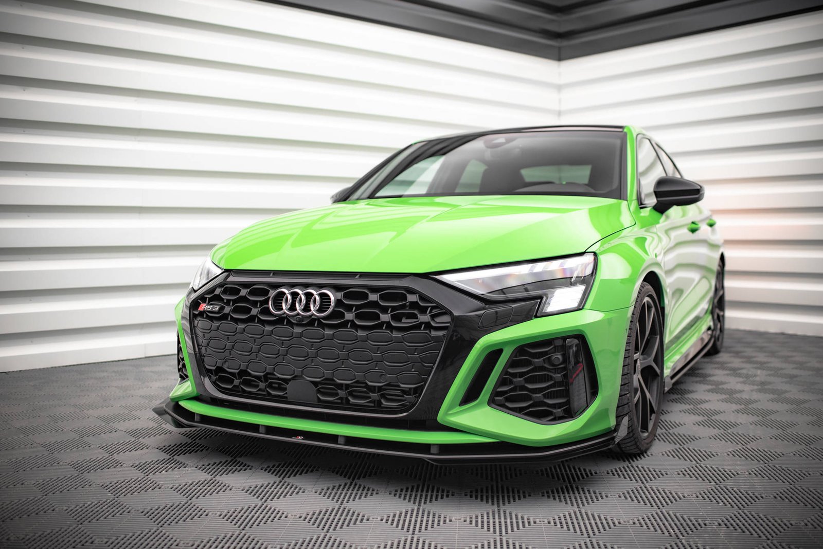 Street Pro Splitter Delantero + Flaps Aerodinámicos Audi RS3 8Y