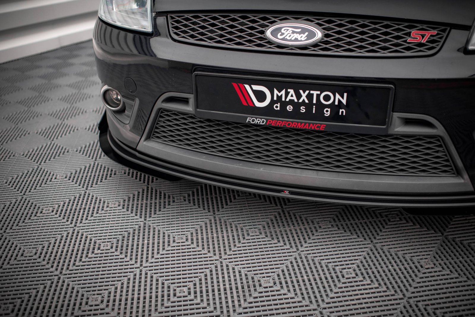 Street Pro Splitter Delantero + Flaps Aerodinámicos Ford Fiesta ST Mk6 - Imagen 3
