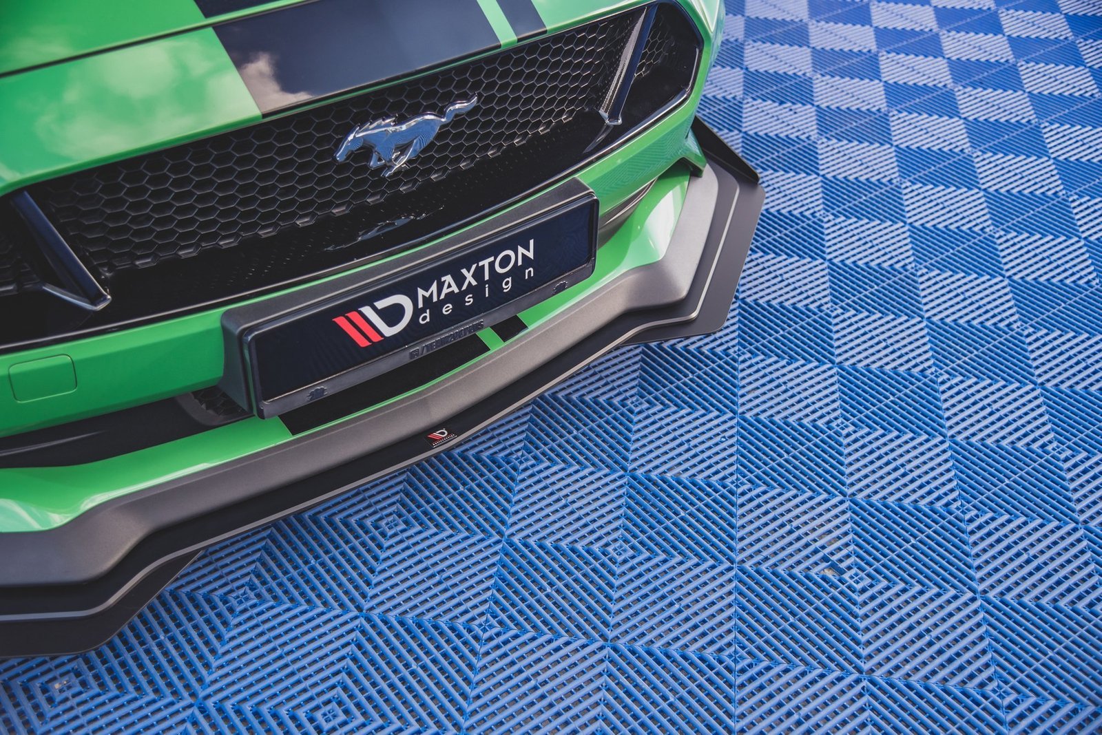 Street Pro Splitter Delantero + Flaps Aerodinámicos Ford Mustang GT Mk6 Facelift - Imagen 2
