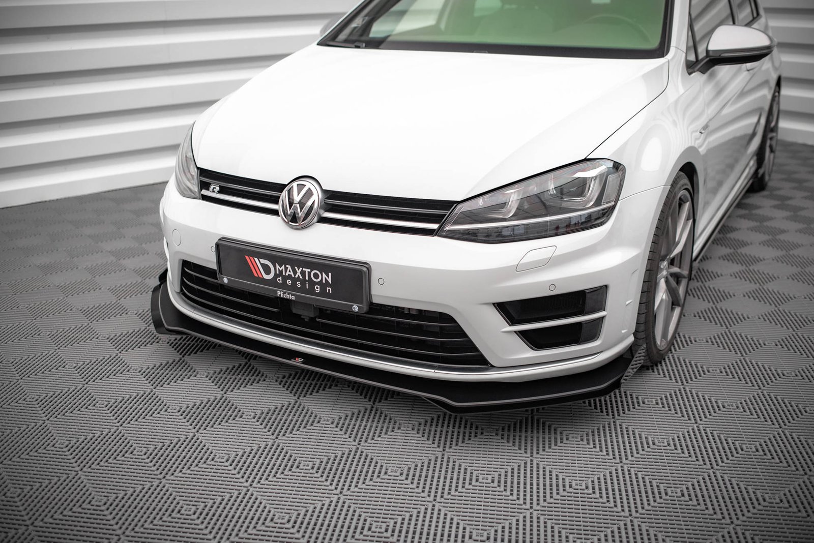 Street Pro Splitter Delantero + Flaps Aerodinámicos Volkswagen Golf R Mk7 - Imagen 2