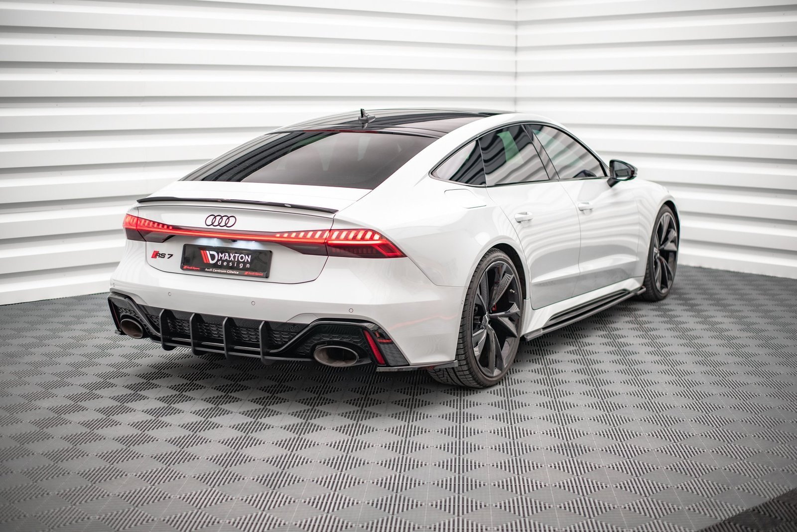 Street Pro Rear Diffuser Audi RS7 C8 / RS6 C8 / C8 Facelift - Imagen 3
