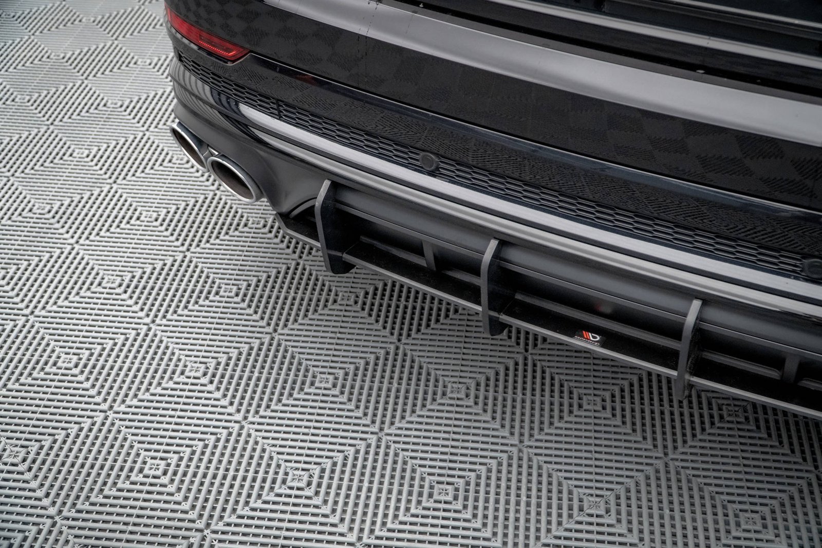 Street Pro Rear Diffuser Audi SQ8 Mk1 - Imagen 3