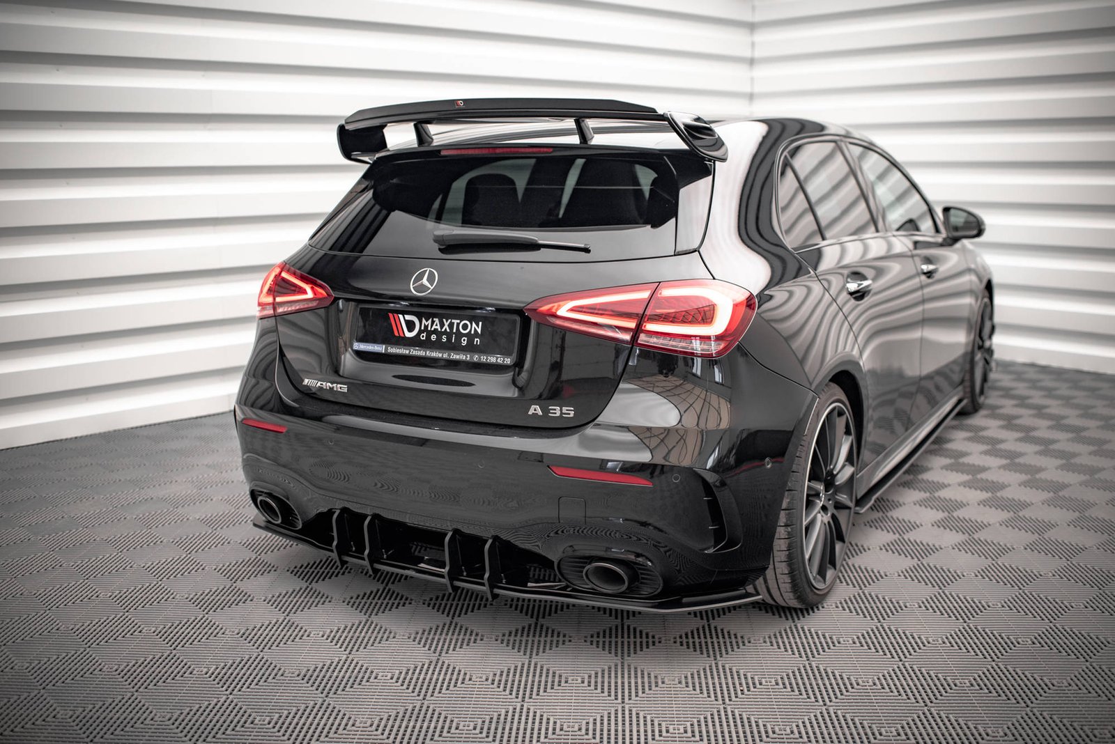 Street Pro Rear Diffuser Mercedes A35 AMG Hatchback Aero Pack W177 - Imagen 3