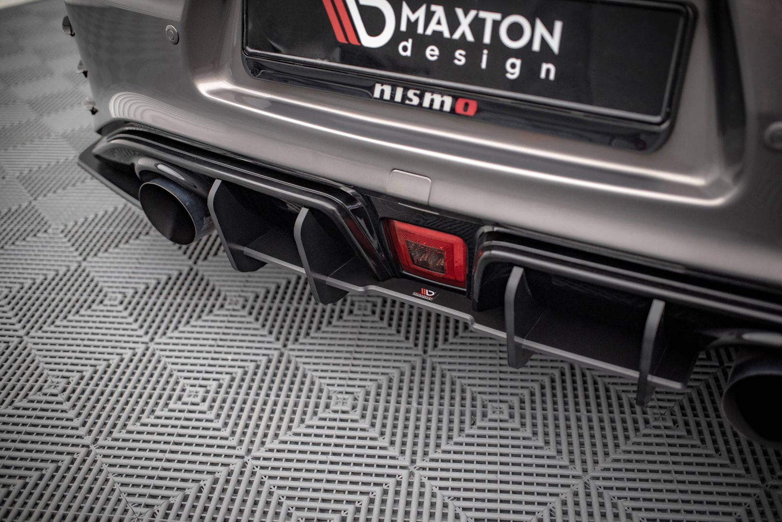 Street Pro Rear Diffuser Nissan 370Z Nismo Facelift - Imagen 3