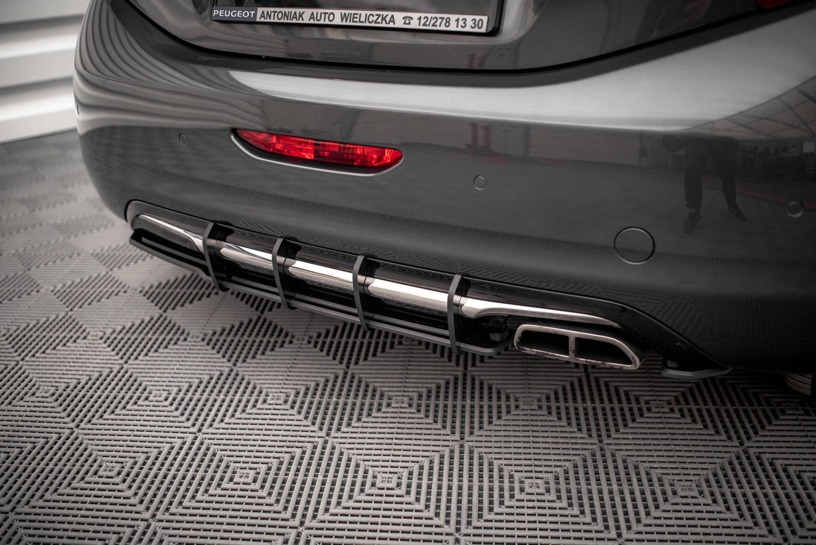 Street Pro Rear Diffuser Peugeot 208 GTi Mk1 - Imagen 2