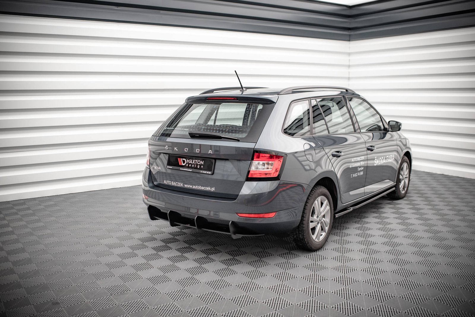 Street Pro Rear Diffuser Skoda Fabia Combi Mk3 Facelift - Imagen 2