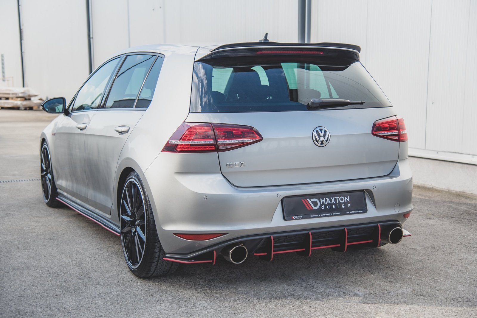 Street Pro Rear Diffuser VW Golf 7 GTI - Imagen 8
