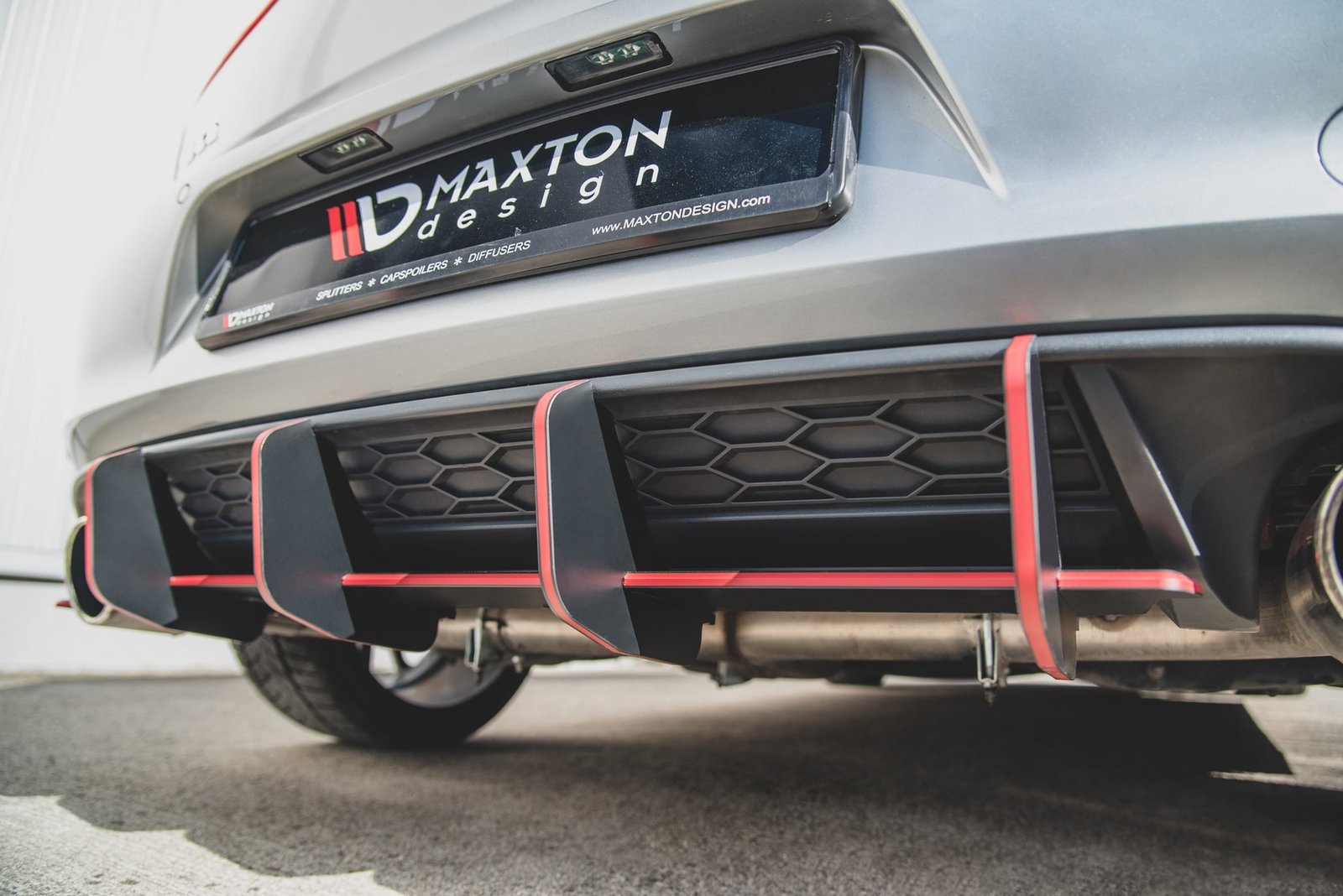 Street Pro Rear Diffuser VW Golf 7 GTI - Imagen 10