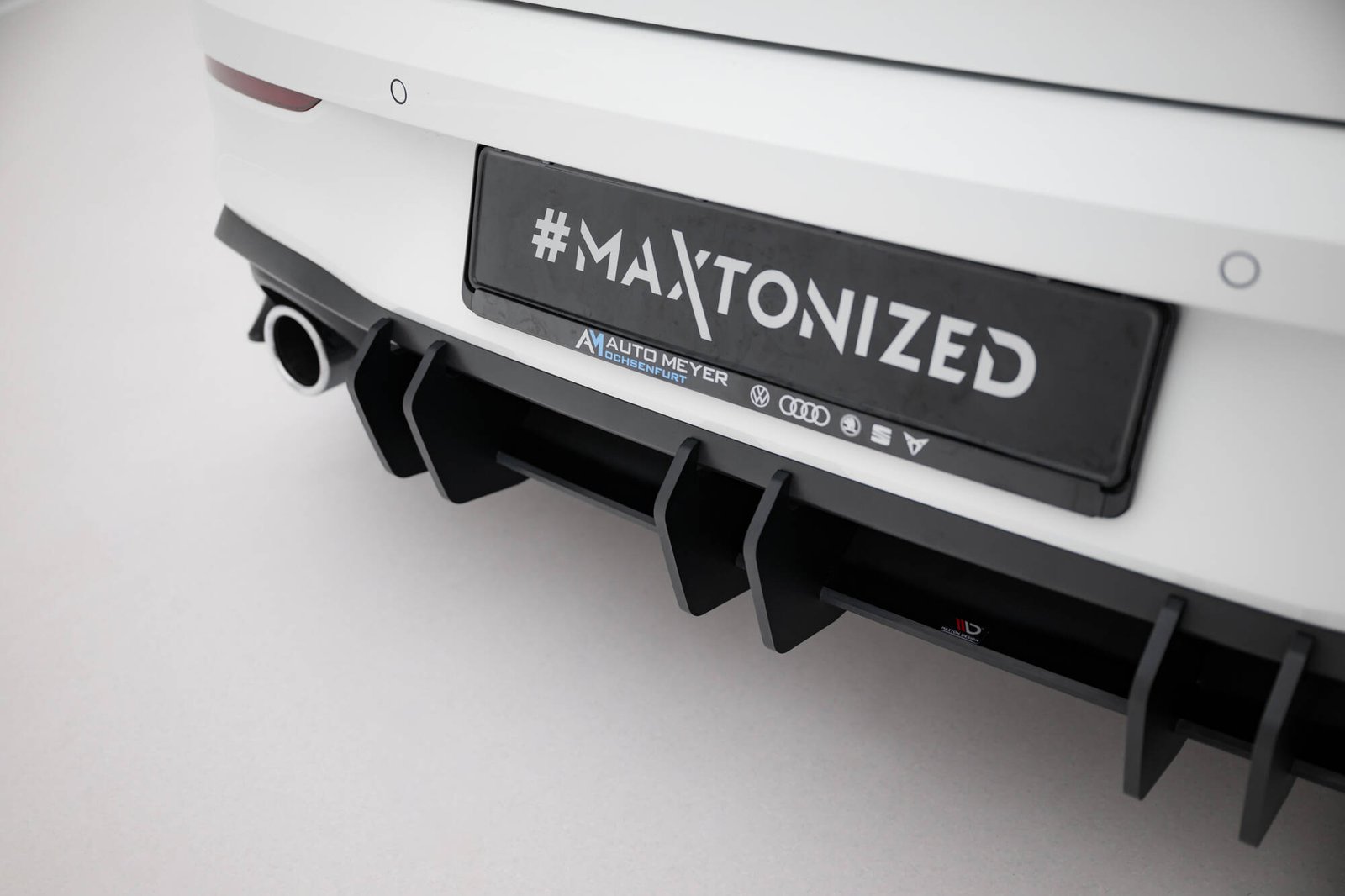 Street Pro Rear Diffuser Volkswagen Golf GTI Mk8 - Imagen 3