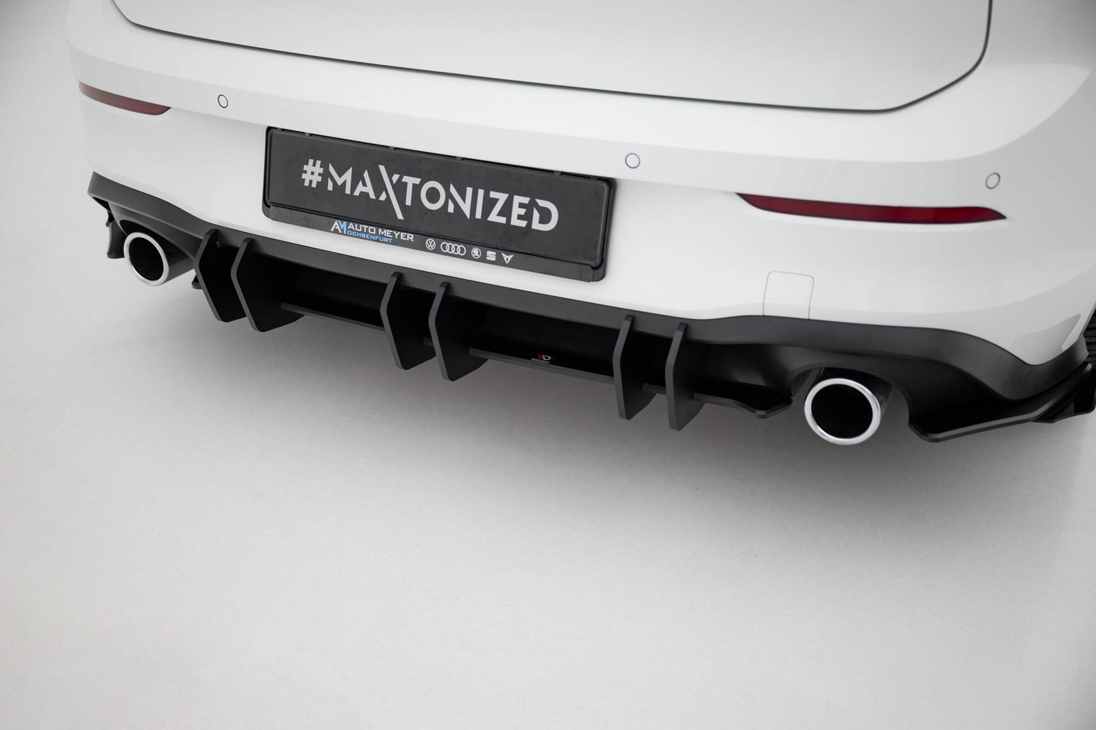Street Pro Rear Diffuser Volkswagen Golf GTI Mk8 - Imagen 4