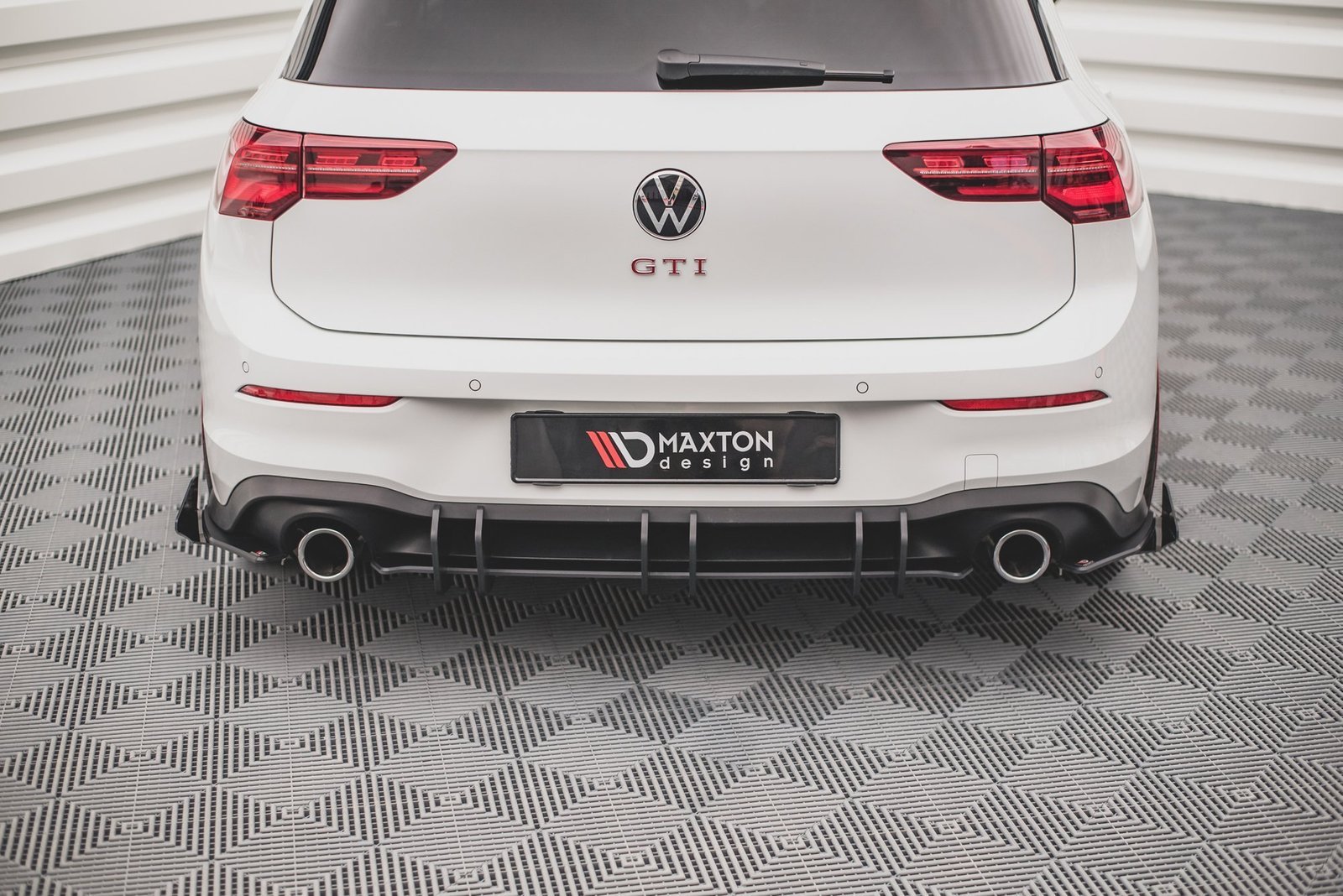Street Pro Rear Diffuser Volkswagen Golf GTI Mk8 - Imagen 7