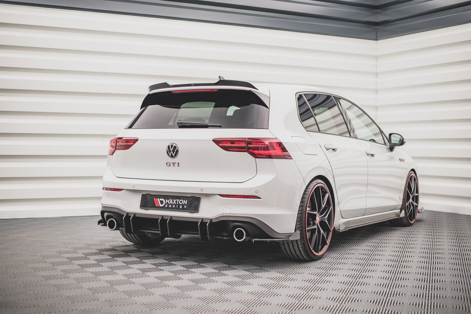 Street Pro Rear Diffuser Volkswagen Golf GTI Mk8 - Imagen 5