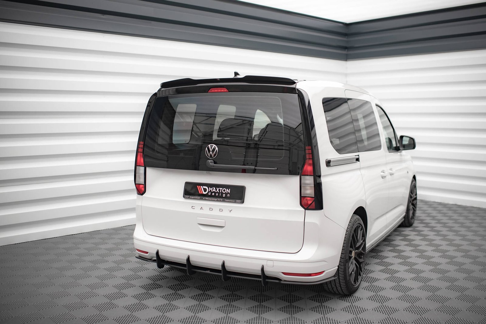 Street Pro Rear Diffuser Volkswagen Caddy Mk5 - Imagen 3