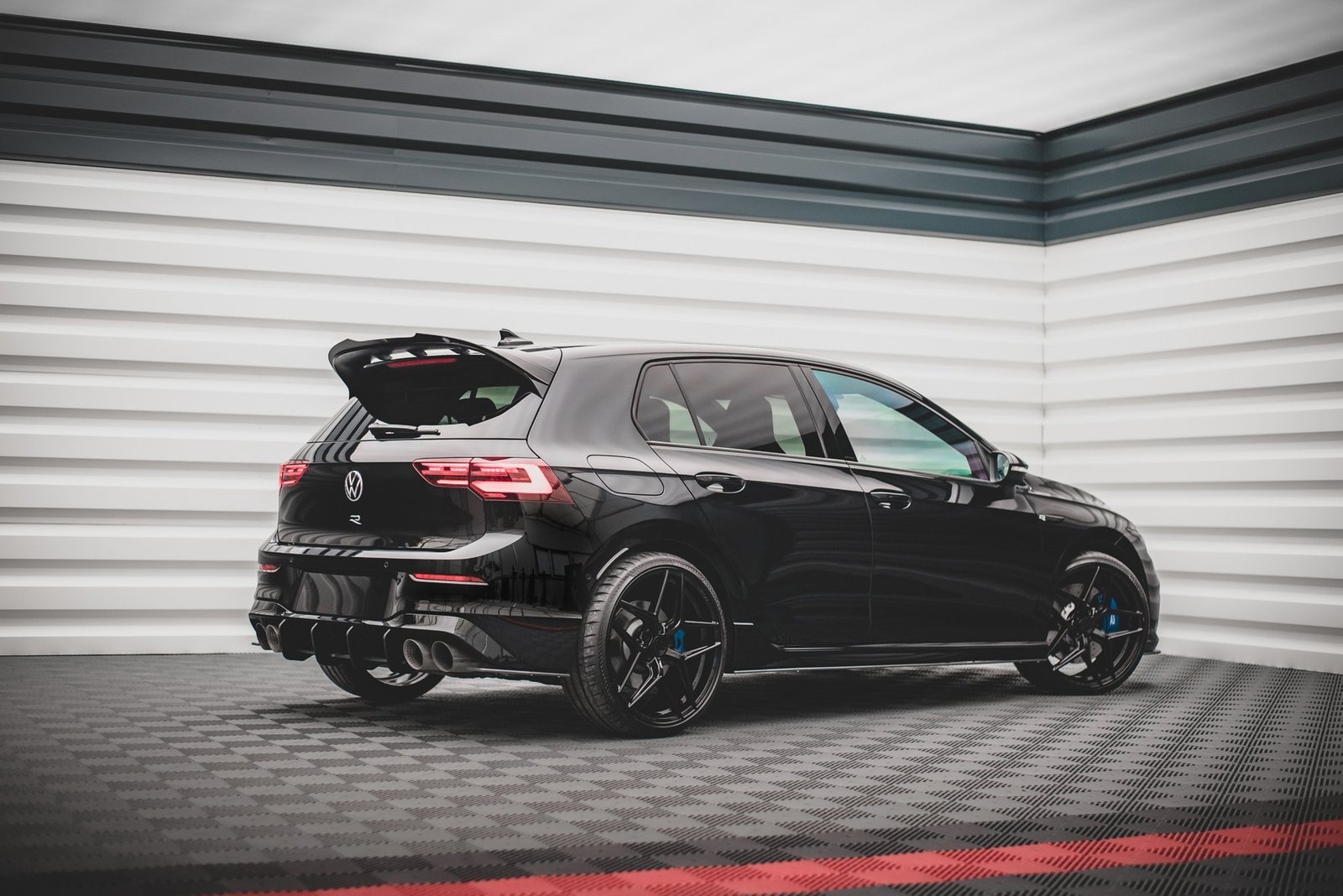 Street Pro Rear Diffuser Volkswagen Golf R Mk8 - Imagen 2