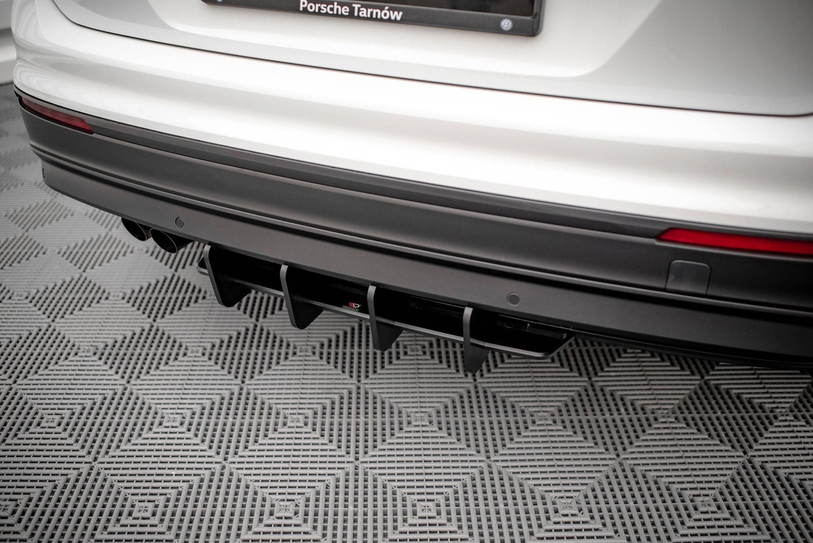 Street Pro Rear Diffuser Volkswagen Tiguan Mk2 - Imagen 2