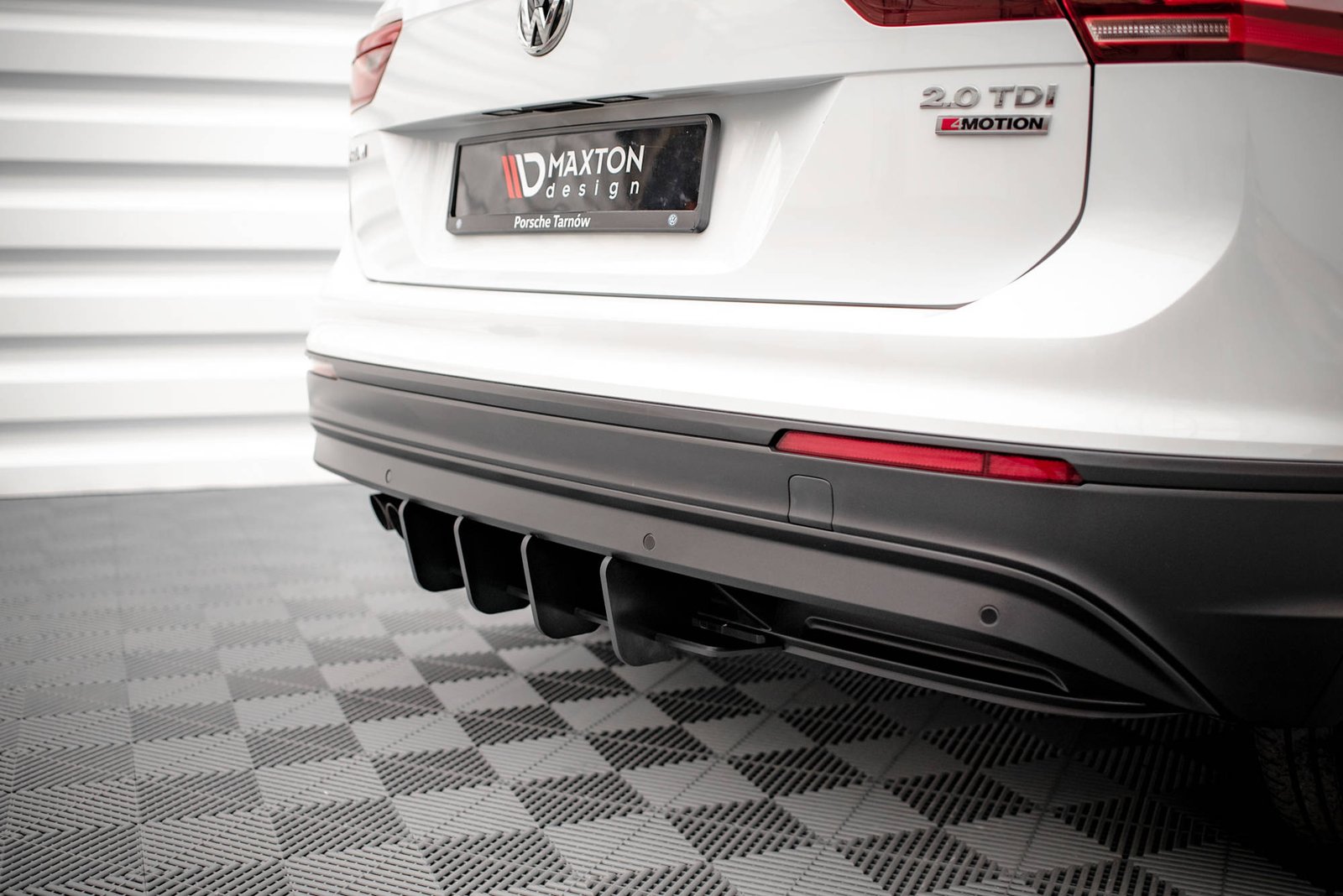 Street Pro Rear Diffuser Volkswagen Tiguan Mk2 - Imagen 3