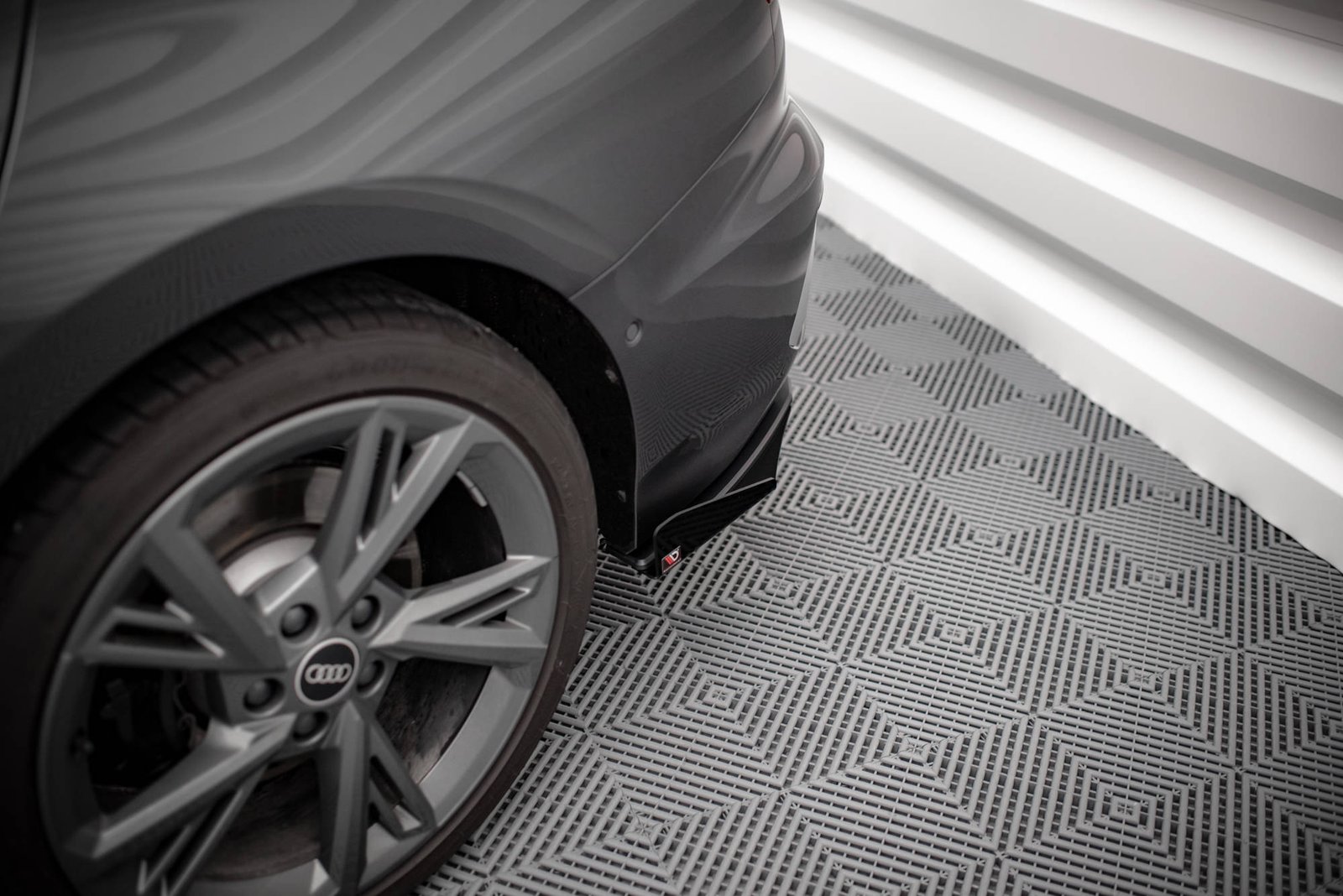 Street Pro Splitters Laterales Traseros + Flaps Aerodinámicos Audi S3 Sedan 8Y - Imagen 2