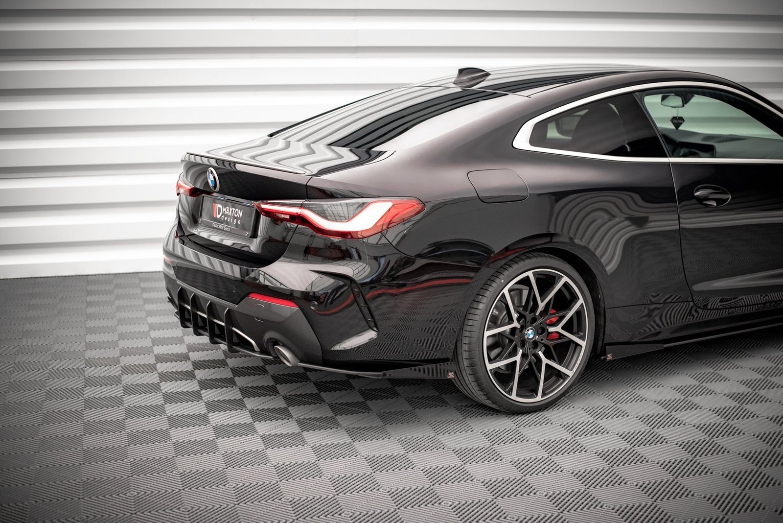 Street Pro Splitters Laterales Traseros + Flaps Aerodinámicos BMW 4 M-Pack G22 / G23 / G22 Facelift / G23 Facelift - Imagen 2