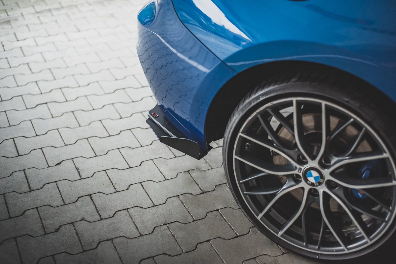 Street Pro Splitters Laterales Traseros + Flaps Aerodinámicos BMW M135i F20