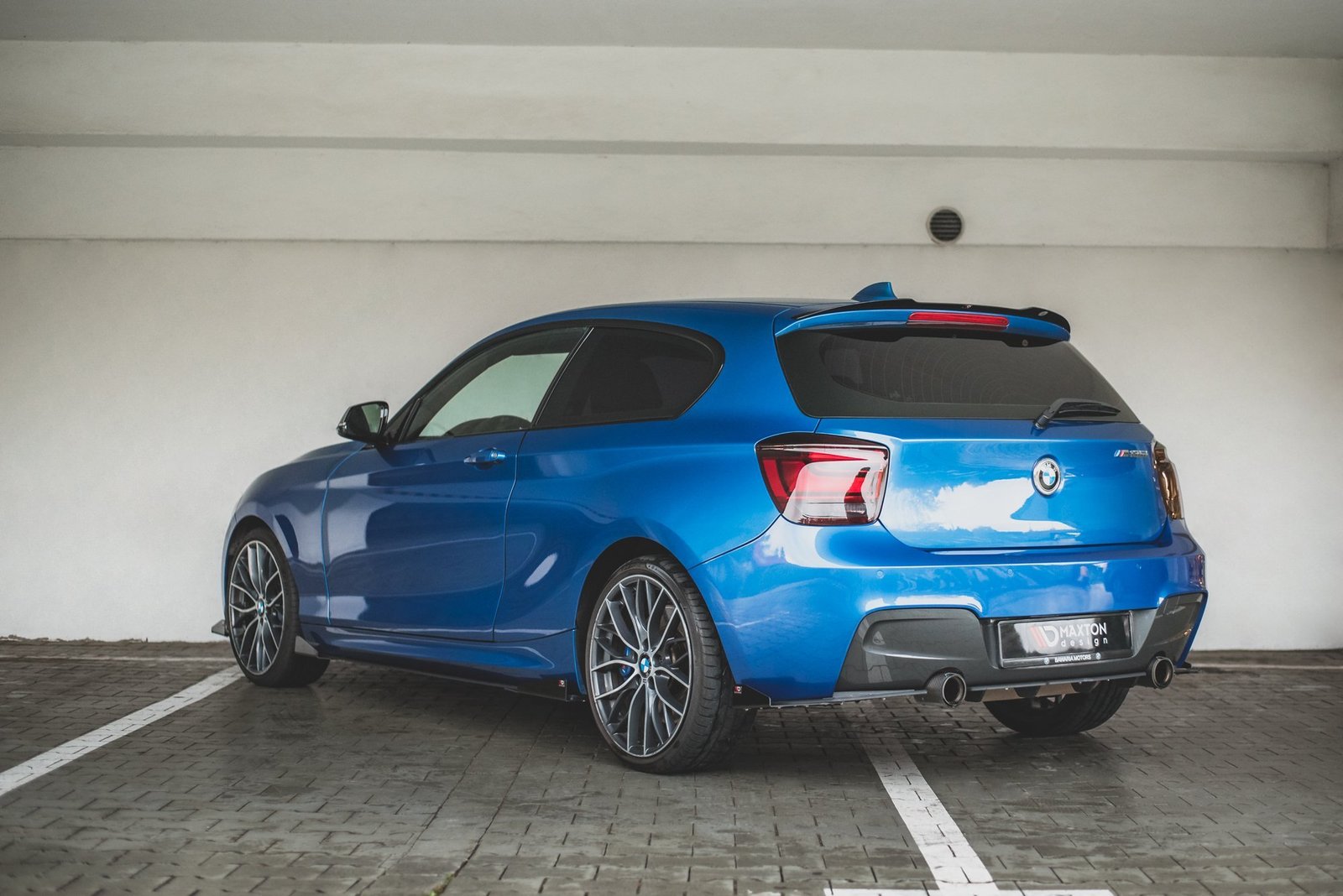 Street Pro Splitters Laterales Traseros + Flaps Aerodinámicos BMW M135i F20 - Imagen 3