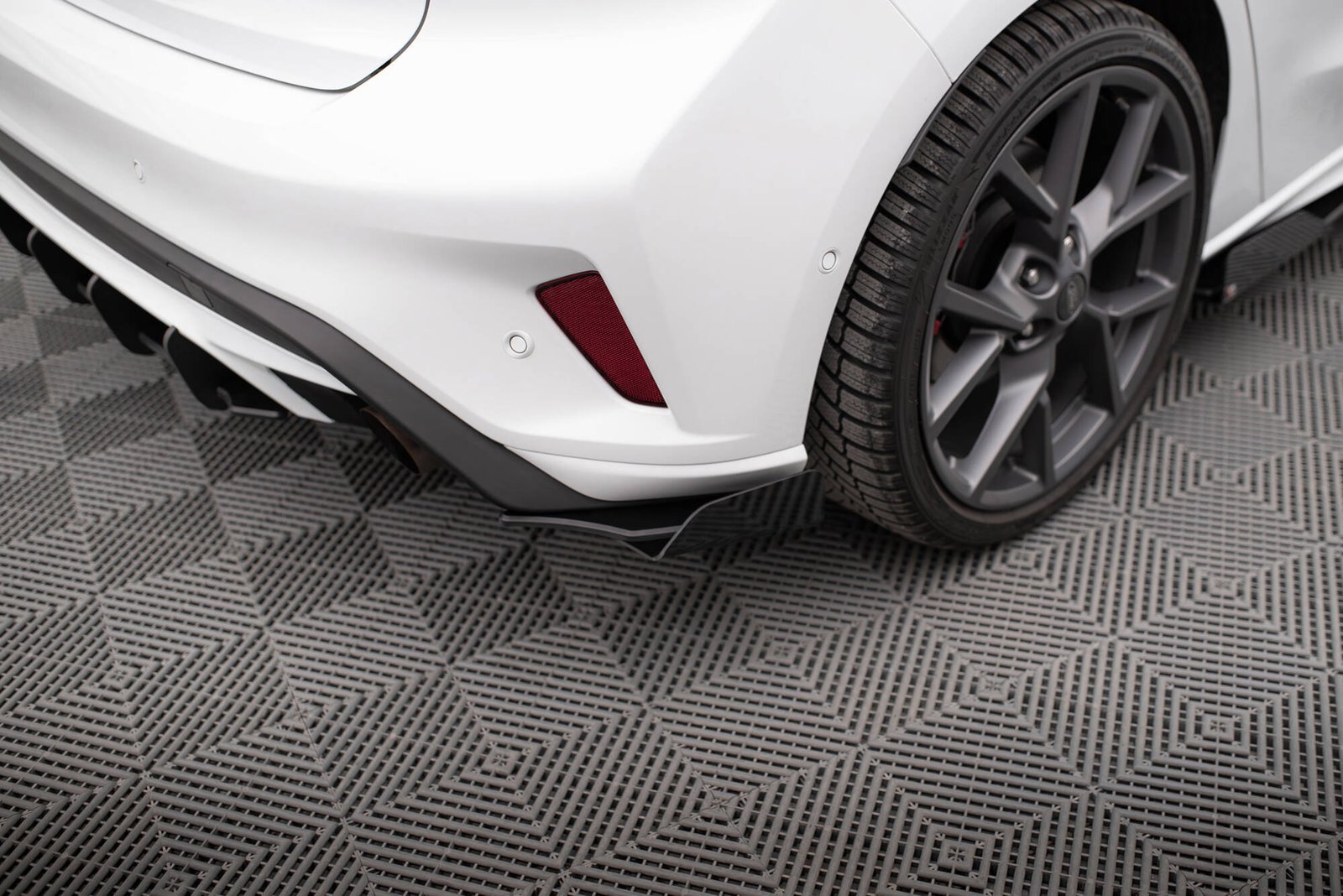 Street Pro Splitters Laterales Traseros + Flaps Aerodinámicos Ford Focus ST Mk4
