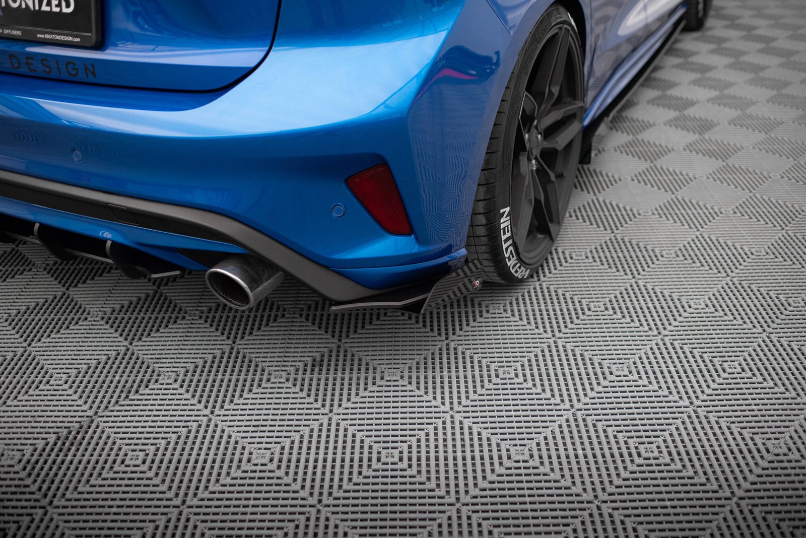 Street Pro Splitters Laterales Traseros + Flaps Aerodinámicos Ford Focus ST Mk4 - Imagen 6