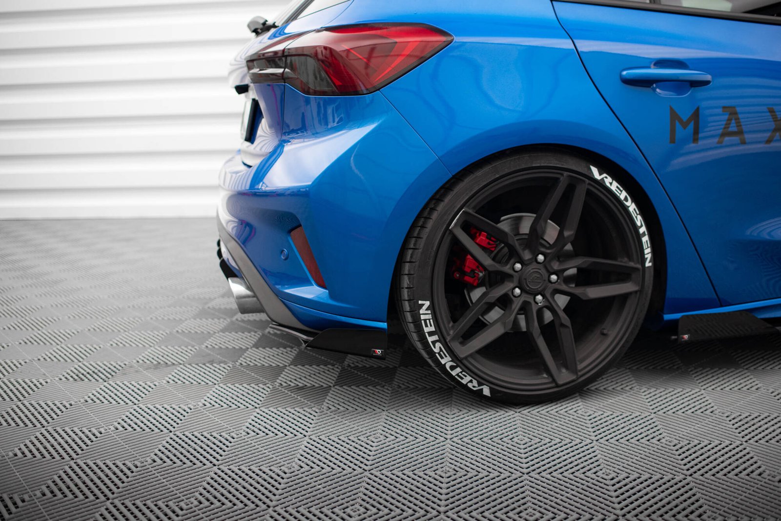 Street Pro Splitters Laterales Traseros + Flaps Aerodinámicos Ford Focus ST Mk4 - Imagen 7