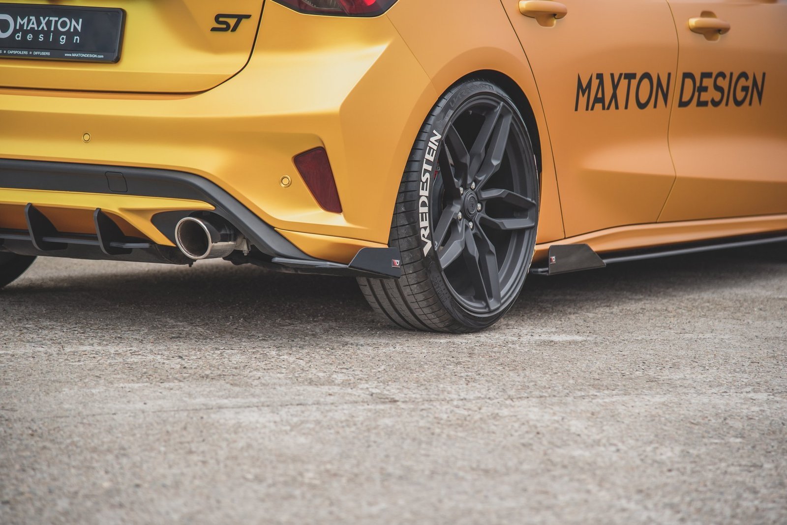 Street Pro Splitters Laterales Traseros + Flaps Aerodinámicos Ford Focus ST Mk4 - Imagen 4