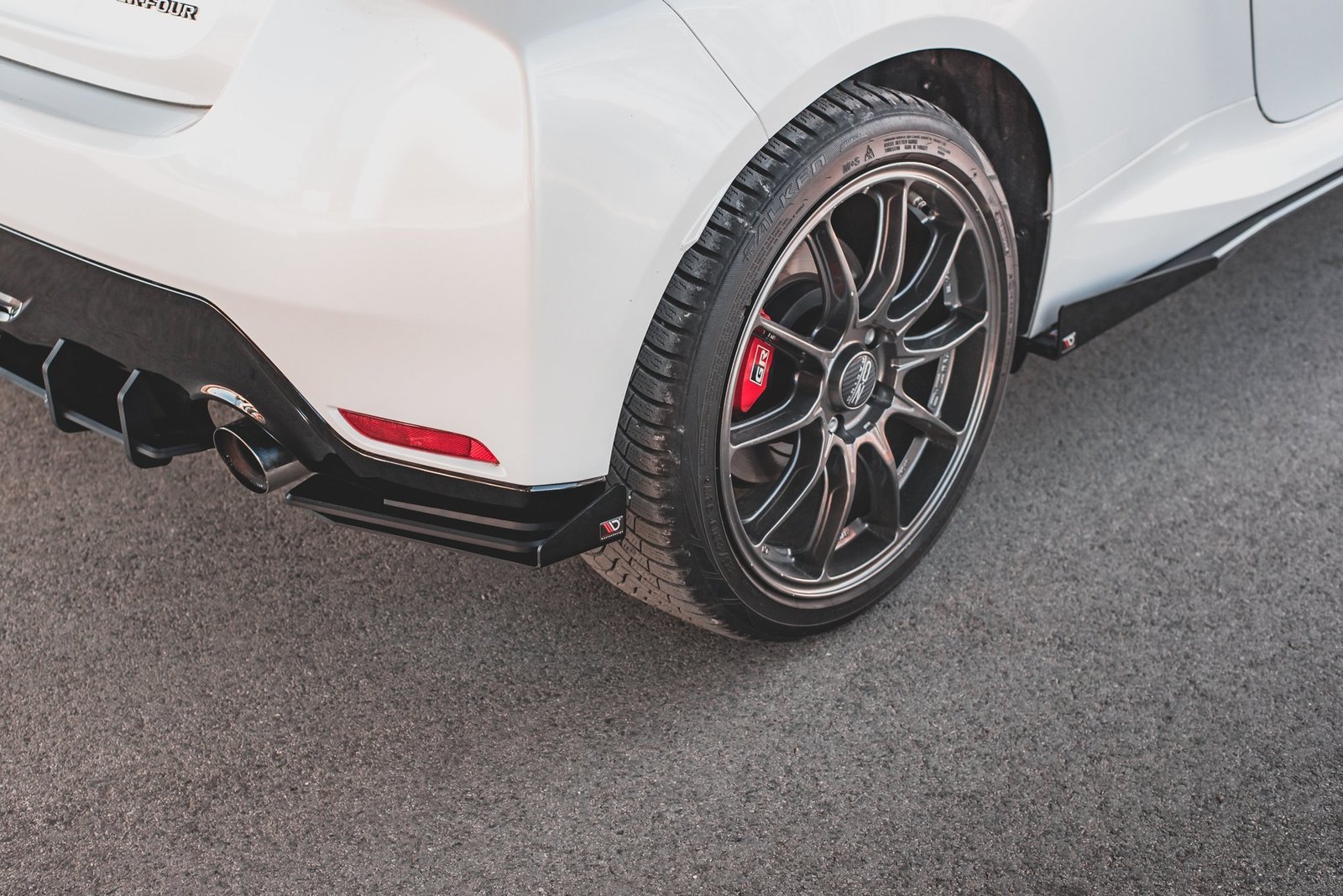 Street Pro Splitters Laterales Traseros + Flaps Aerodinámicos Toyota GR Yaris Mk4