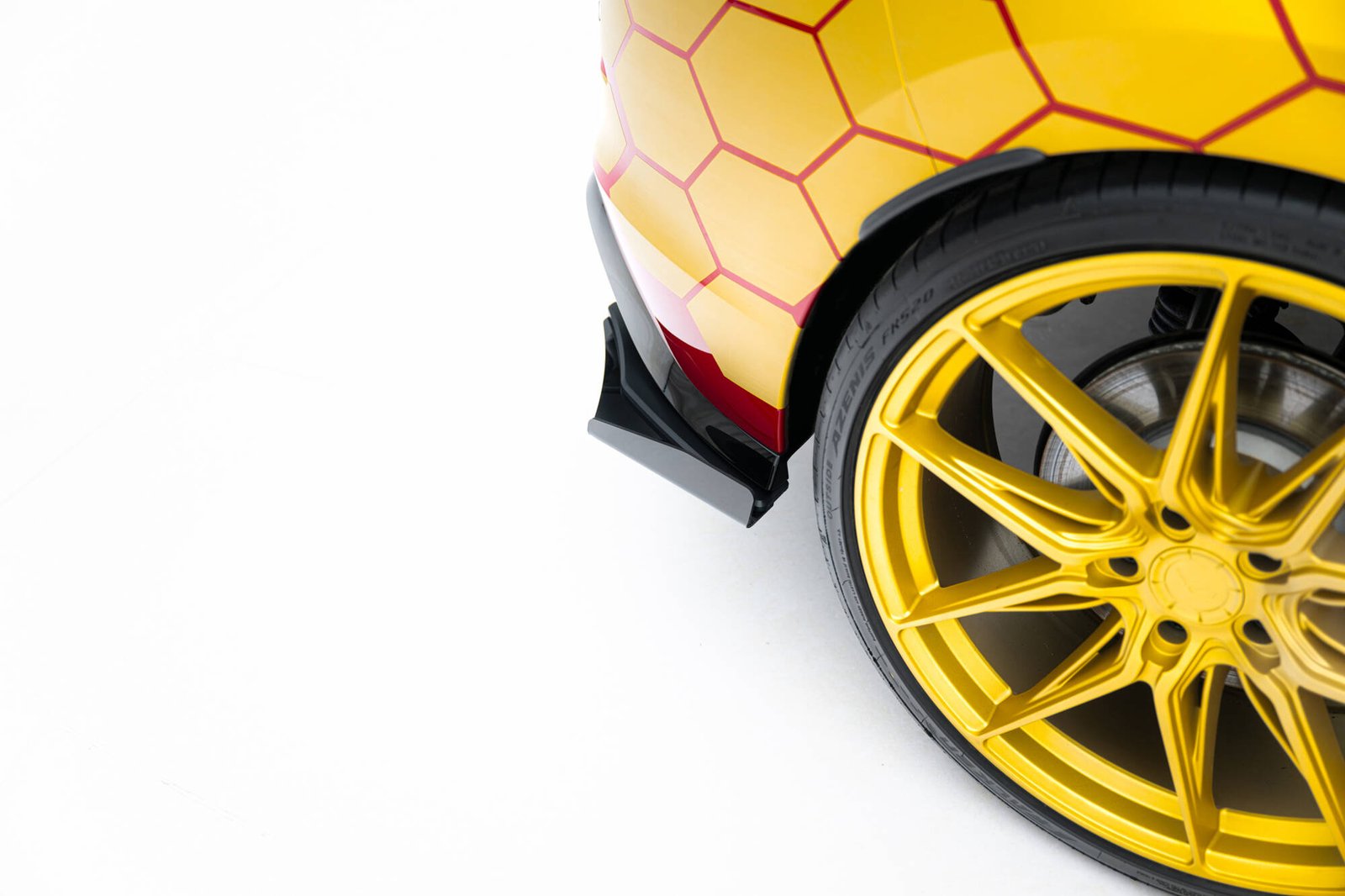 Street Pro Splitters Laterales Traseros + Flaps Aerodinámicos Volkswagen Golf GTI Clubsport Mk8 - Imagen 8