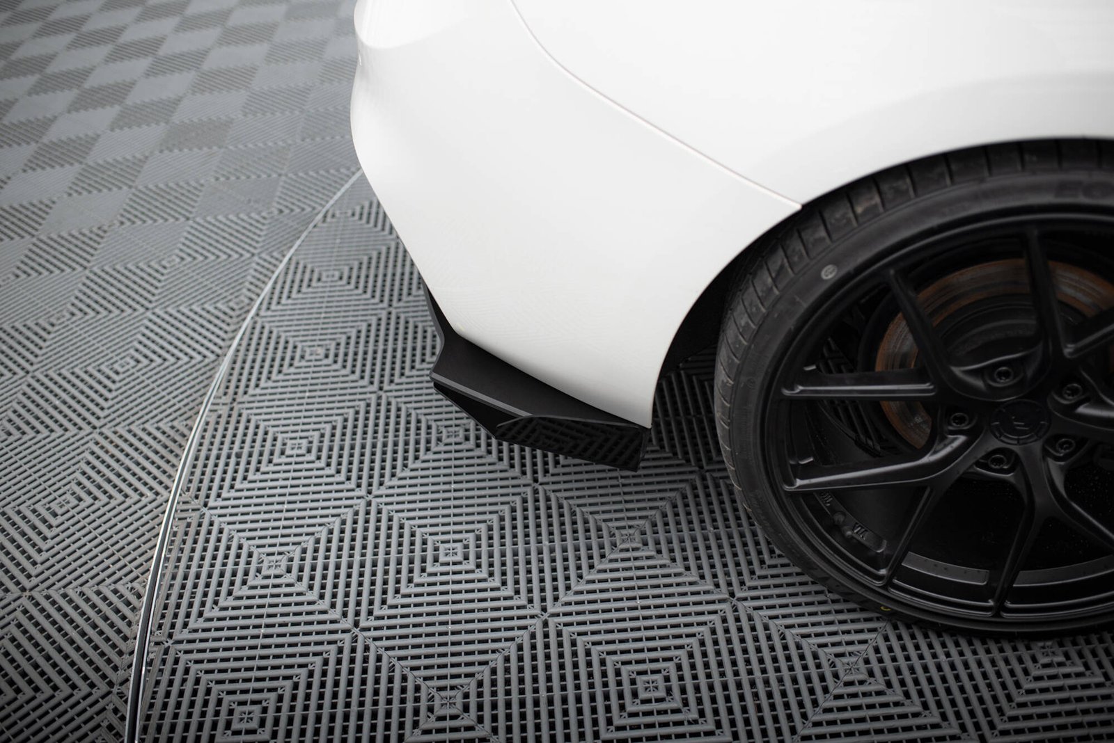 Street Pro Splitters Laterales Traseros + Flaps Aerodinámicos for BMW 1 F20 M140i - Imagen 3