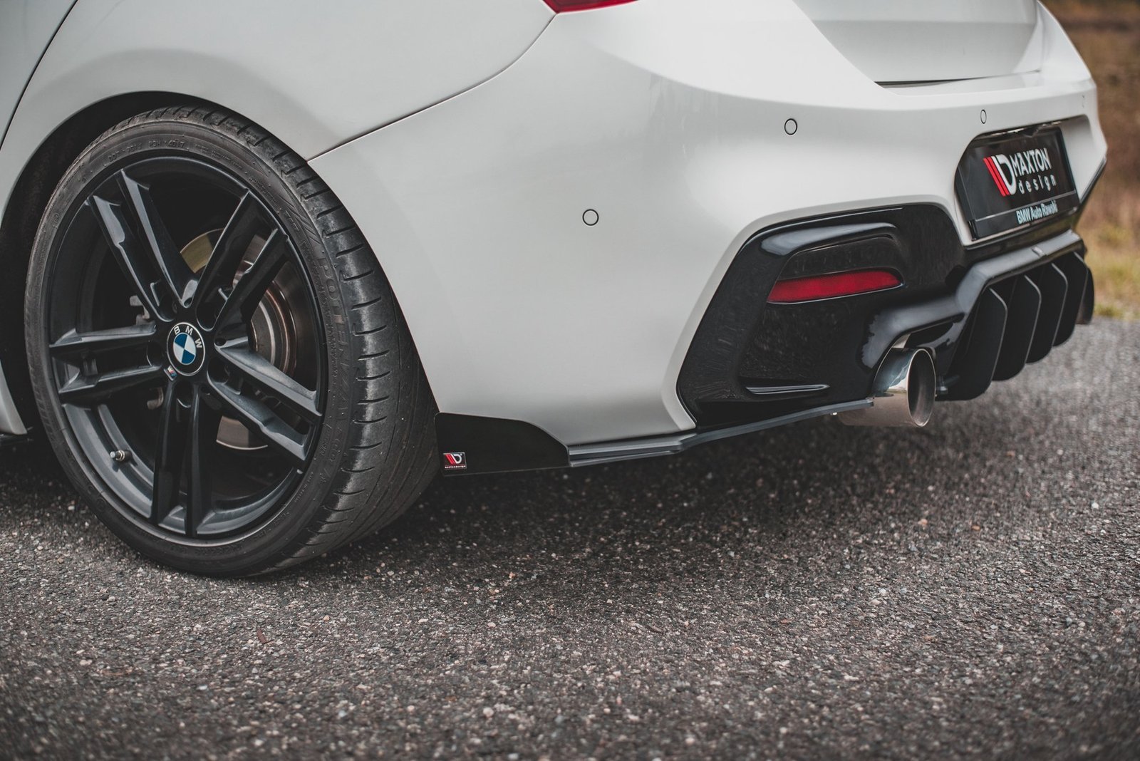 Street Pro Splitters Laterales Traseros + Flaps Aerodinámicos for BMW 1 F20 M140i - Imagen 2