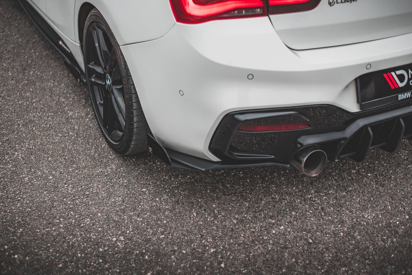 Street Pro Splitters Laterales Traseros + Flaps Aerodinámicos for BMW 1 F20 M140i