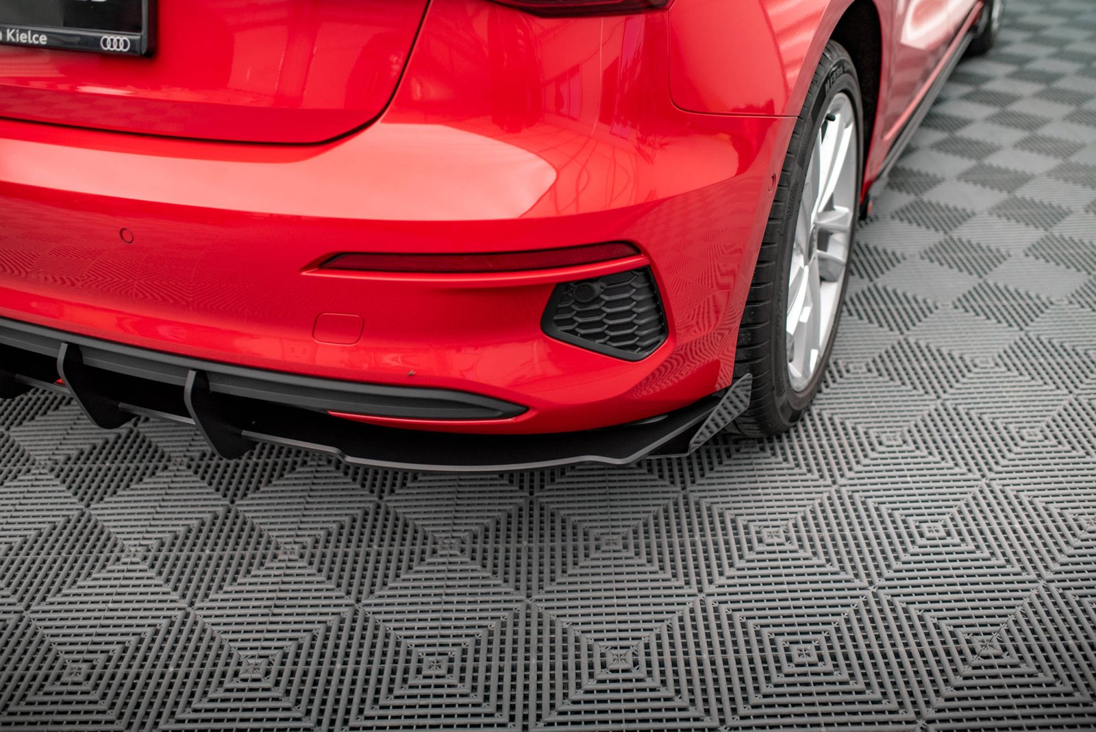 Street Pro Faldón Trasero + Flaps Aerodinámicos Audi A3 Sportback 8Y - Imagen 3