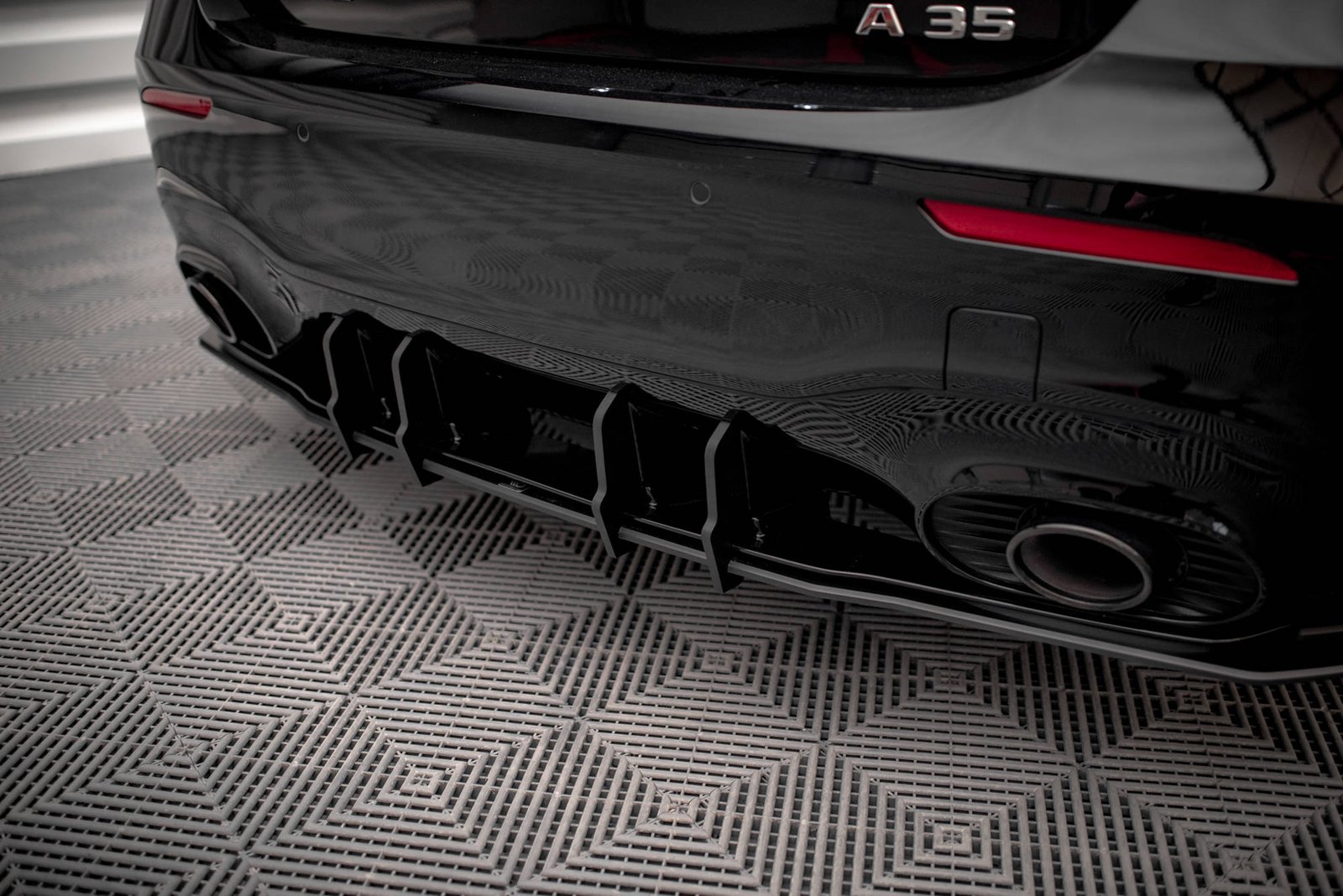 Street Pro Faldón Trasero + Flaps Aerodinámicos Mercedes A35 AMG Hatchback Aero Pack W177 - Imagen 3