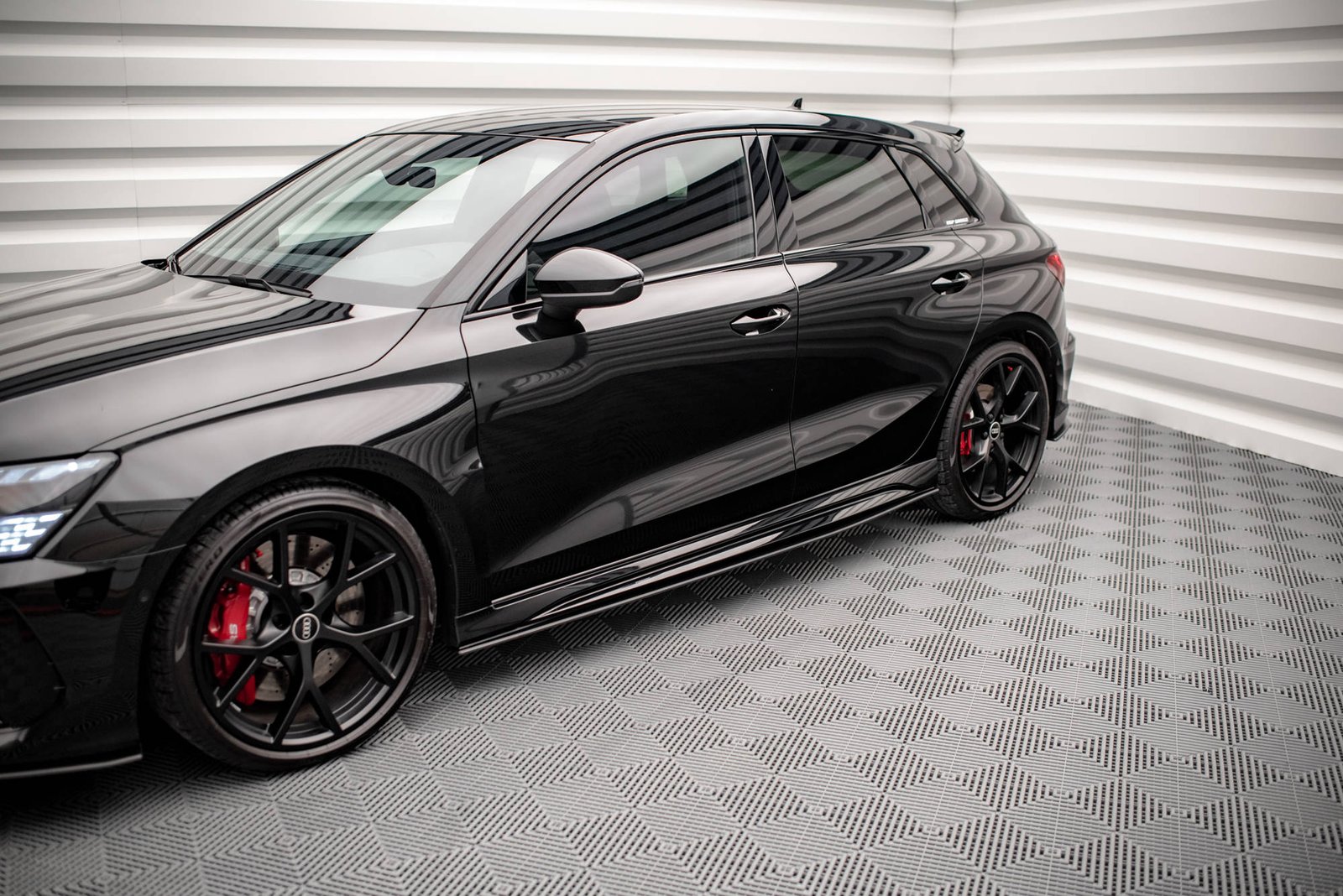 Street Pro Faldones Laterales con Difusor Audi RS3 Sportback 8Y - Imagen 2