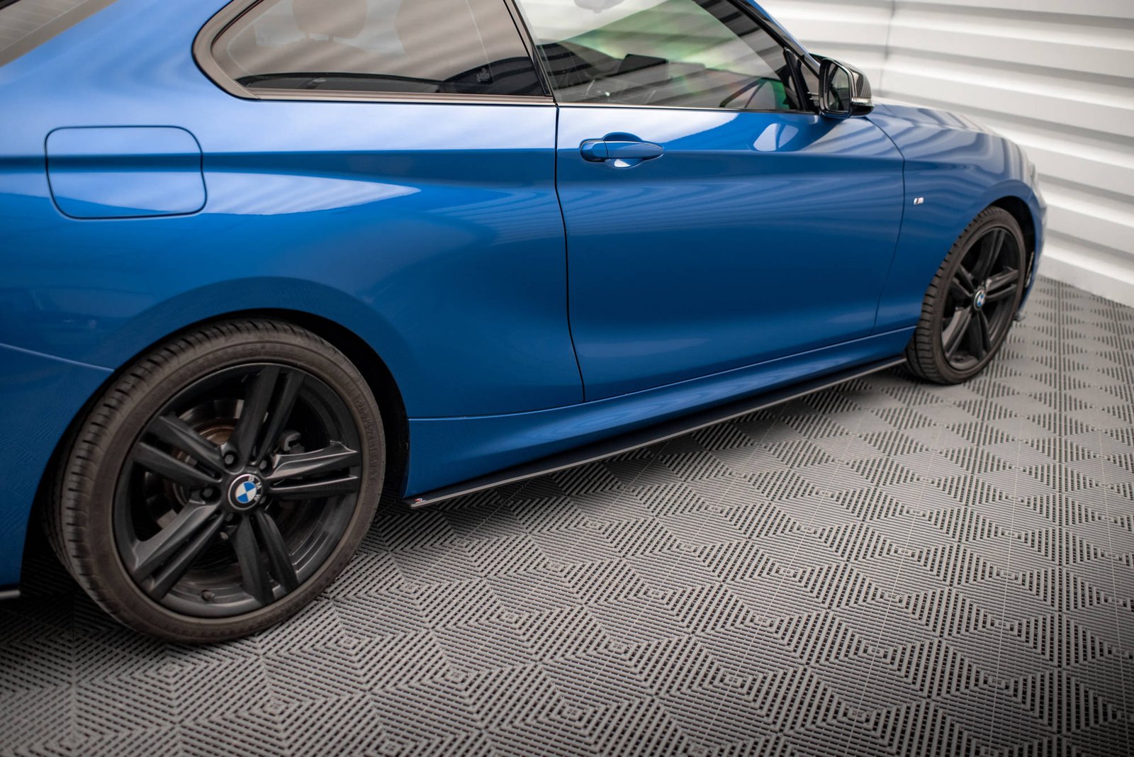 Street Pro Faldones Laterales con Difusor BMW 2 M-Pack F22 - Imagen 3