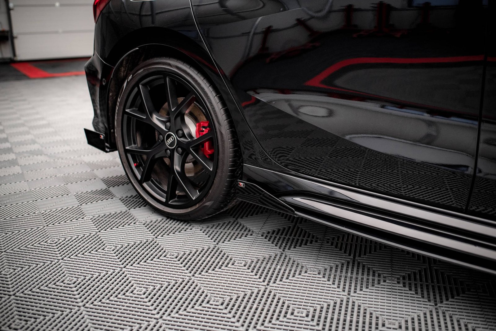 Street Pro Faldones Laterales con Difusor + Flaps Aerodinámicos Audi RS3 Sportback 8Y - Imagen 3