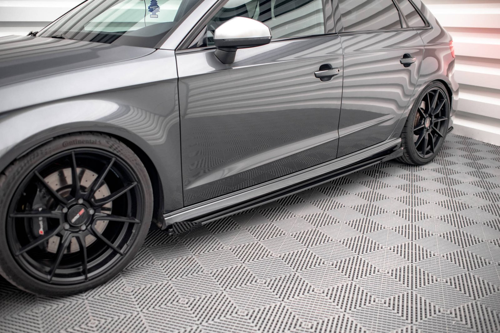 Street Pro Faldones Laterales con Difusor + Flaps Aerodinámicos Audi S3 / A3 S-Line Sportback 8V Facelift