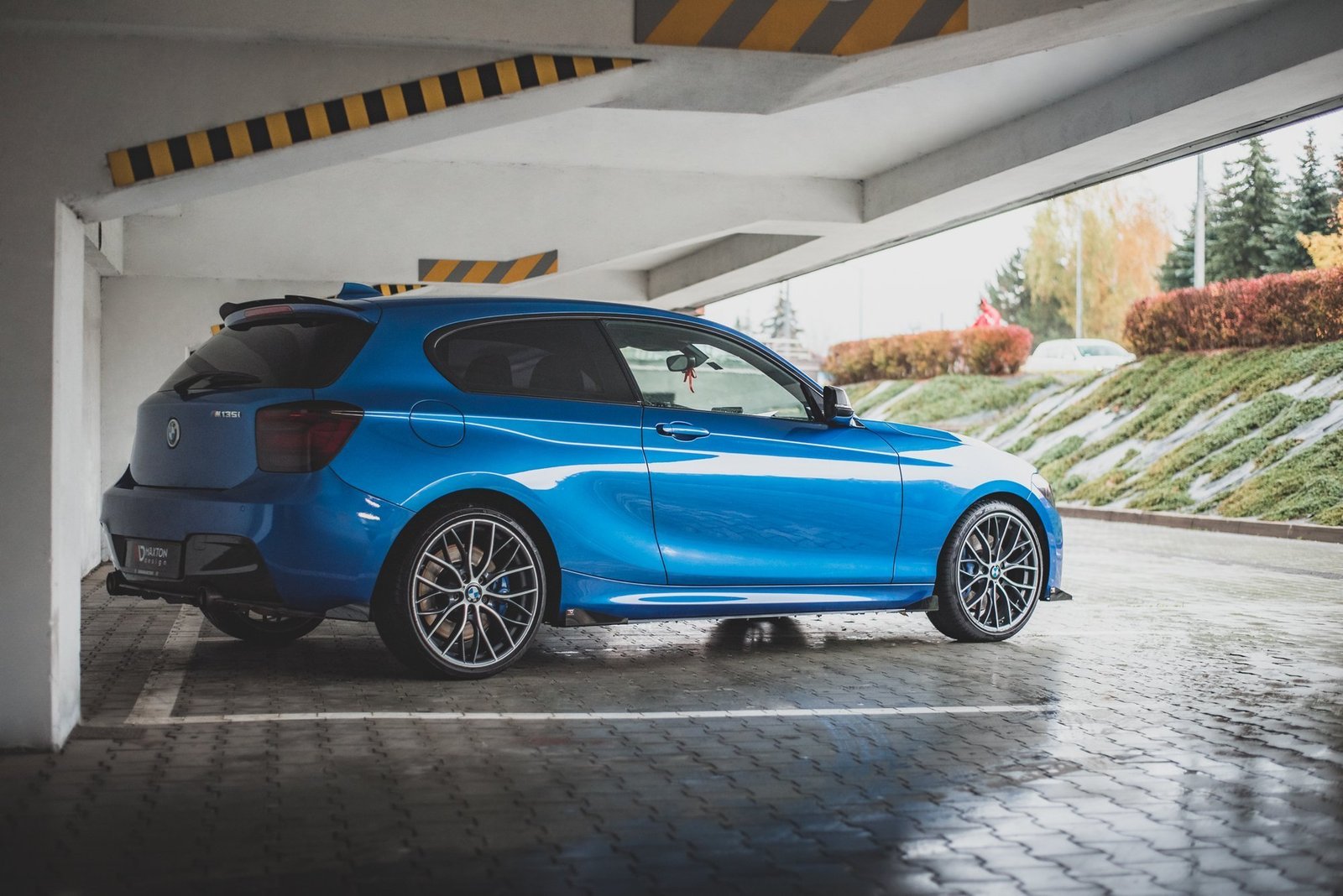 Street Pro Faldones Laterales con Difusor + Flaps Aerodinámicos BMW 1 F21 M135i / M140i / M-Pack - Imagen 2