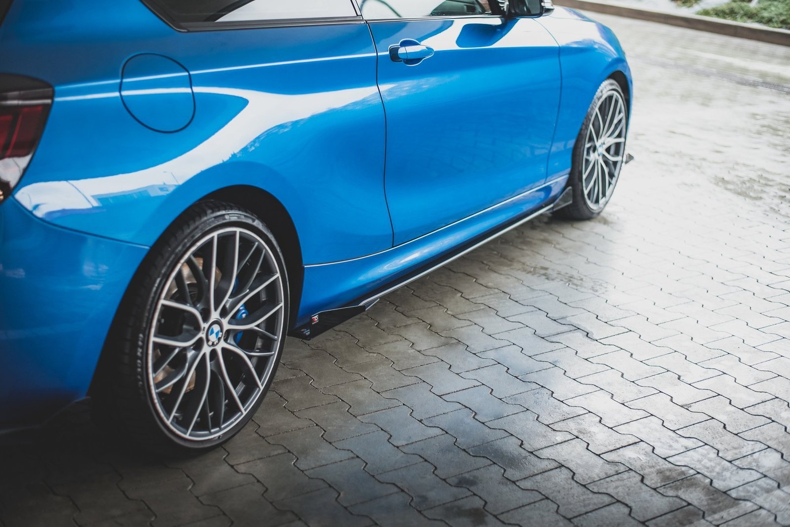 Street Pro Faldones Laterales con Difusor + Flaps Aerodinámicos BMW 1 F21 M135i / M140i / M-Pack - Imagen 2