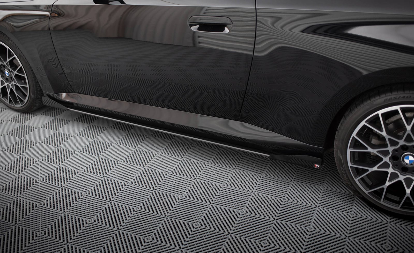 Street Pro Faldones Laterales con Difusor + Flaps Aerodinámicos BMW 2 Coupe G42 - Imagen 3