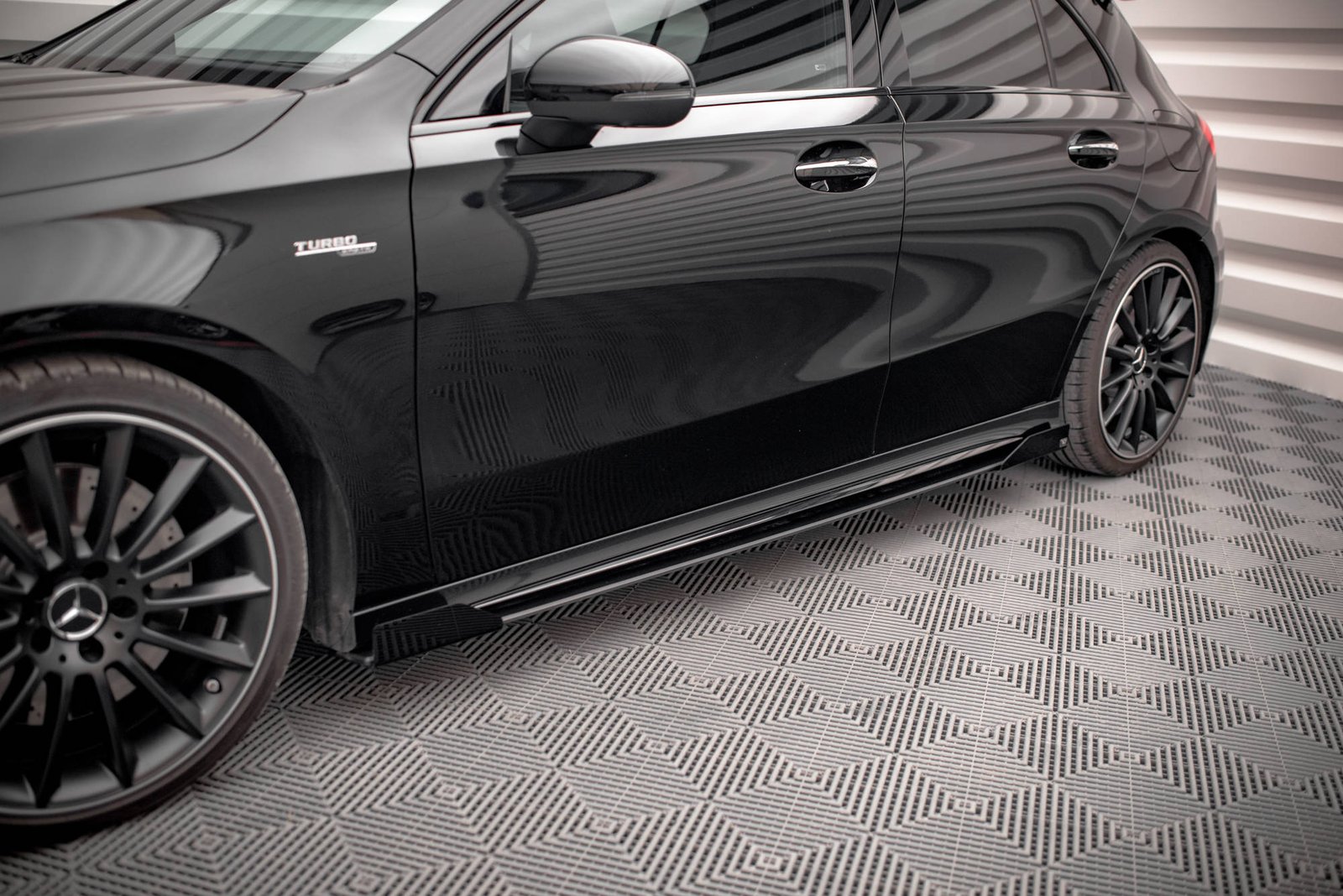 Street Pro Faldones Laterales con Difusor + Flaps Aerodinámicos Mercedes A35 AMG / AMG-Line Aero Pack W177