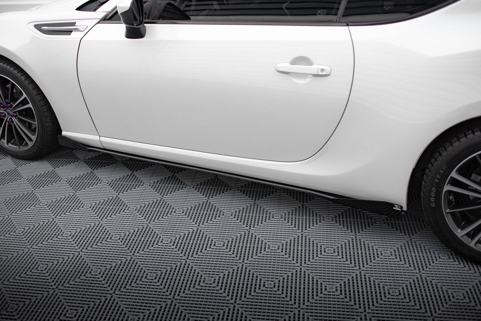 Street Pro Faldones Laterales con Difusor + Flaps Aerodinámicos Subaru BRZ Mk1 / Mk1 Facelift