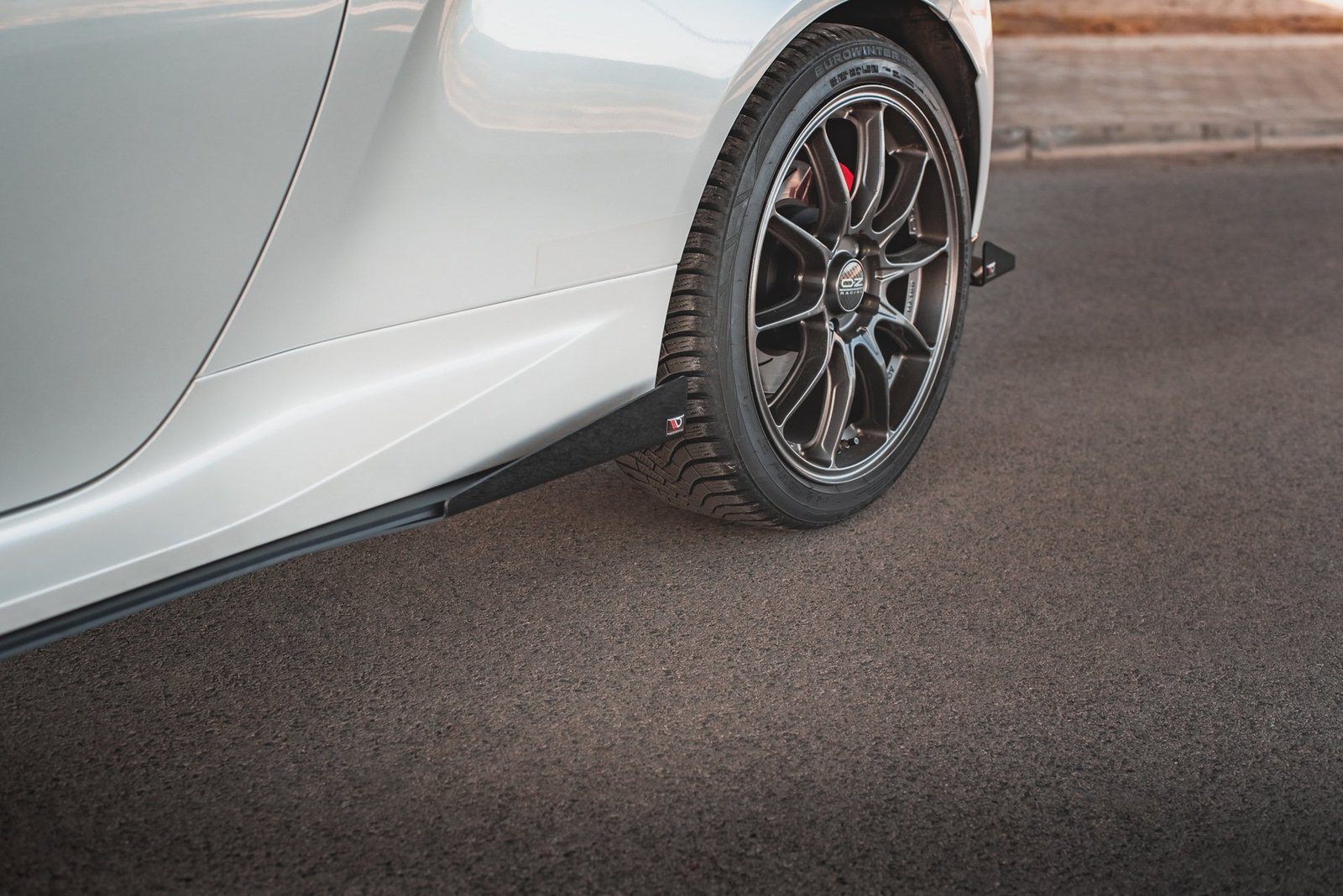 Street Pro Faldones Laterales con Difusor + Flaps Aerodinámicos Toyota GR Yaris Mk4 - Imagen 3