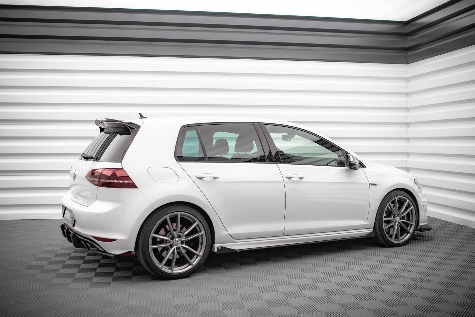 Street Pro Faldones Laterales con Difusor + Flaps Aerodinámicos Volkswagen Golf R Mk7 - Imagen 2